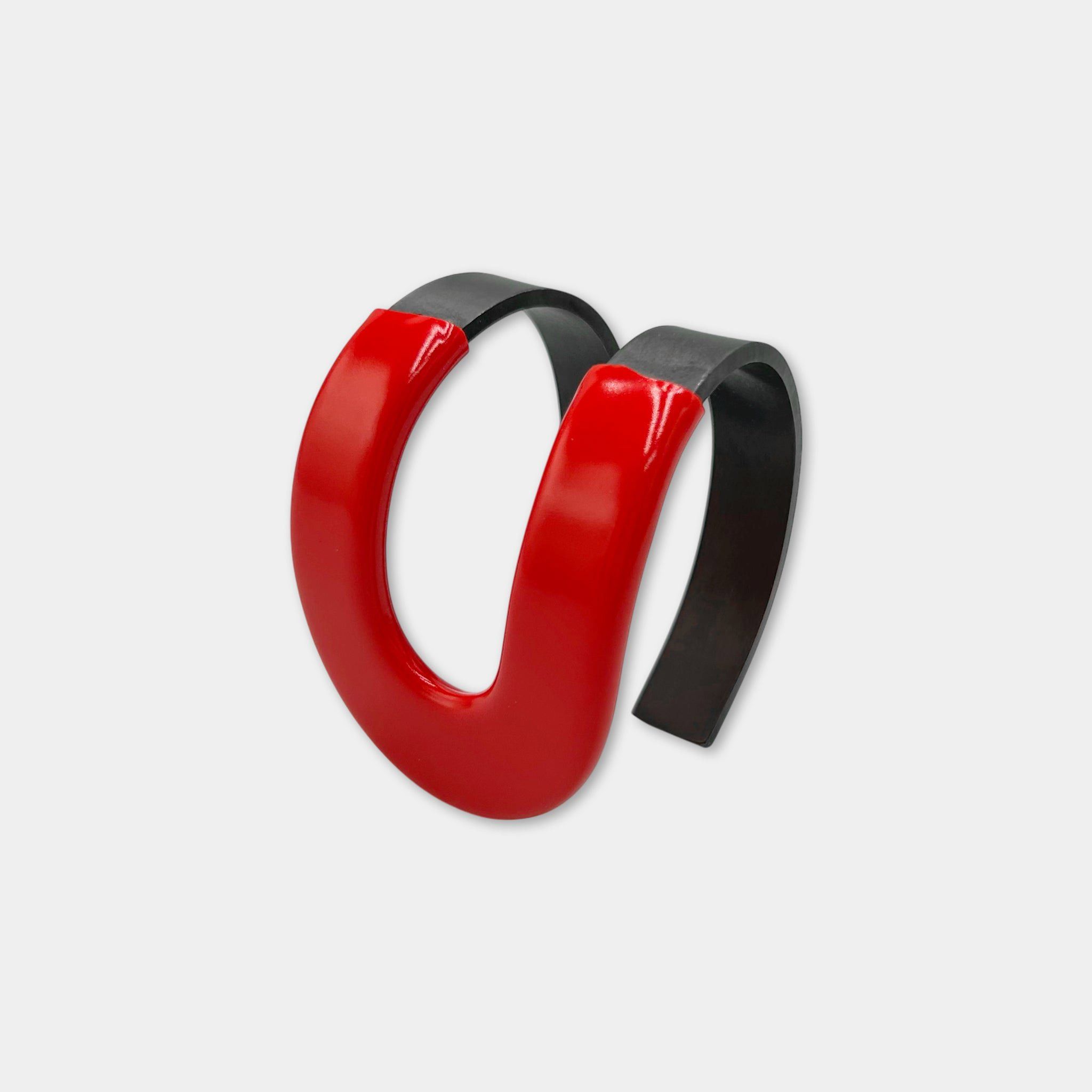 Maison Margiela Maison Margiela MM11 Red and Black Magnet Bracelet Size ONE SIZE - 2 Thumbnail