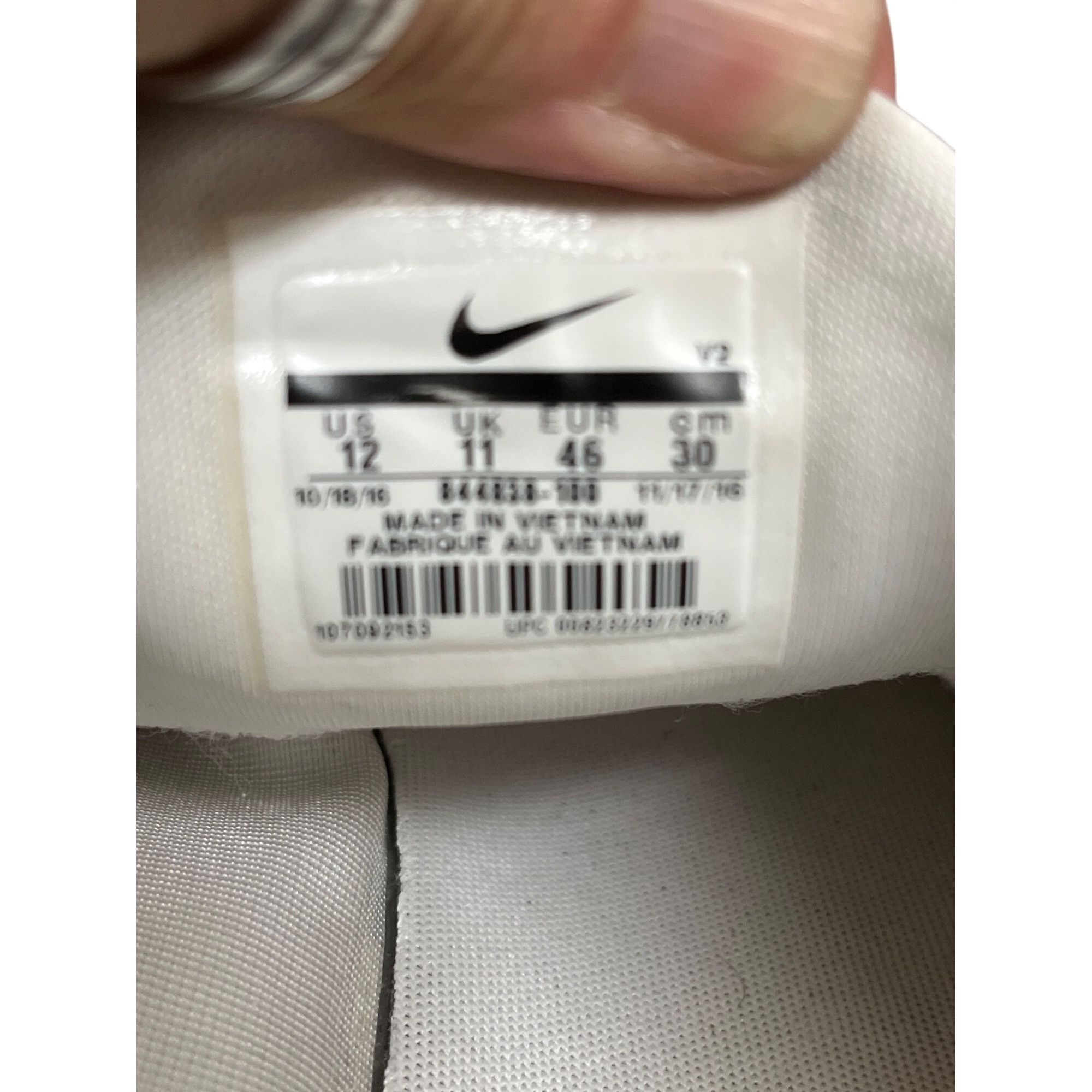 Nike Nike Mens white mesh walking running sneakers 844838-100 Sz Size US 12 / EU 45 - 6 Thumbnail