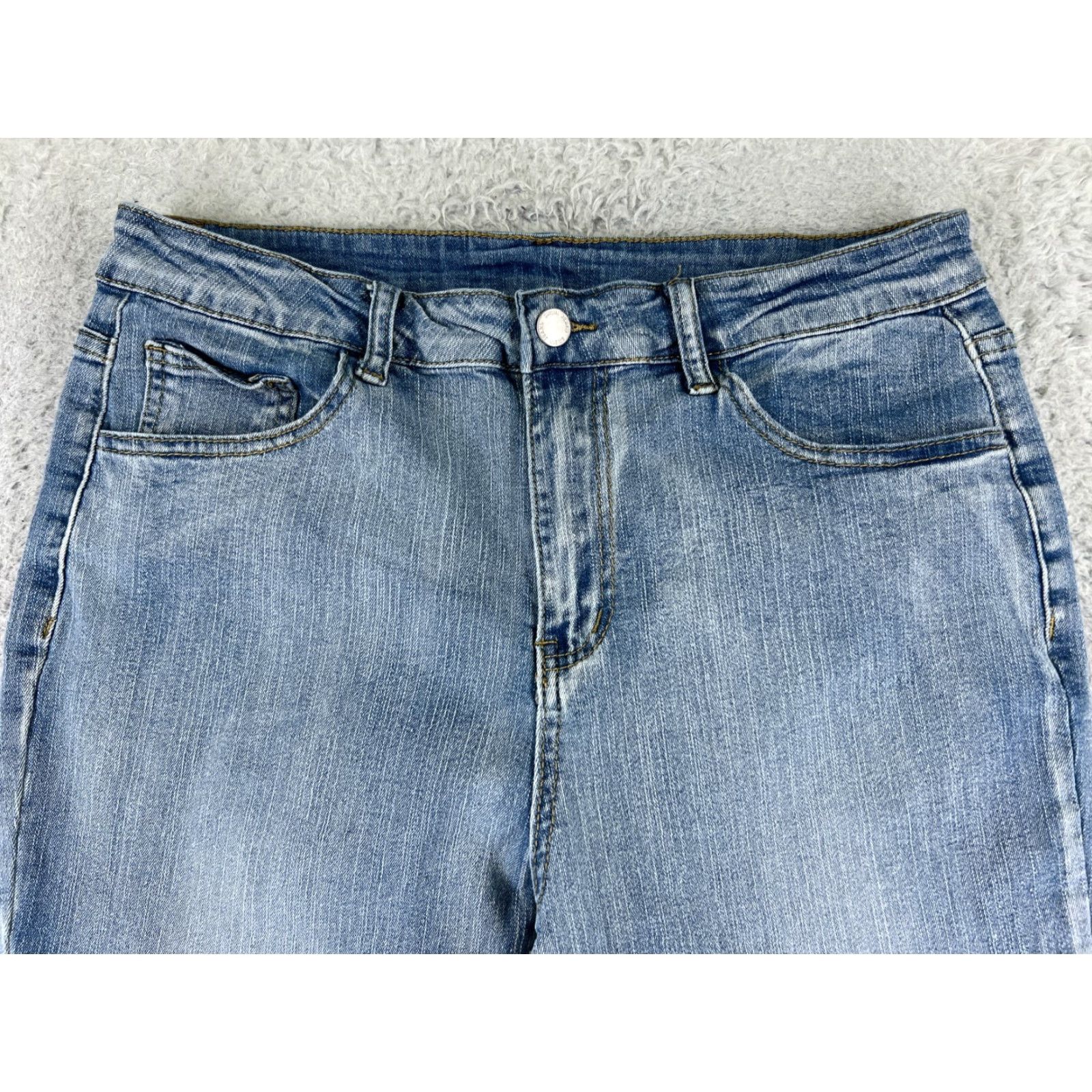 Shein SheIn Jeans Adult 28 Blue Denim Flared High Rise Cotton Embroidered 28x28 Zipper Button 5-Pocket Medium Womens Size 28" / US 6 / IT 42 - 4 Thumbnail