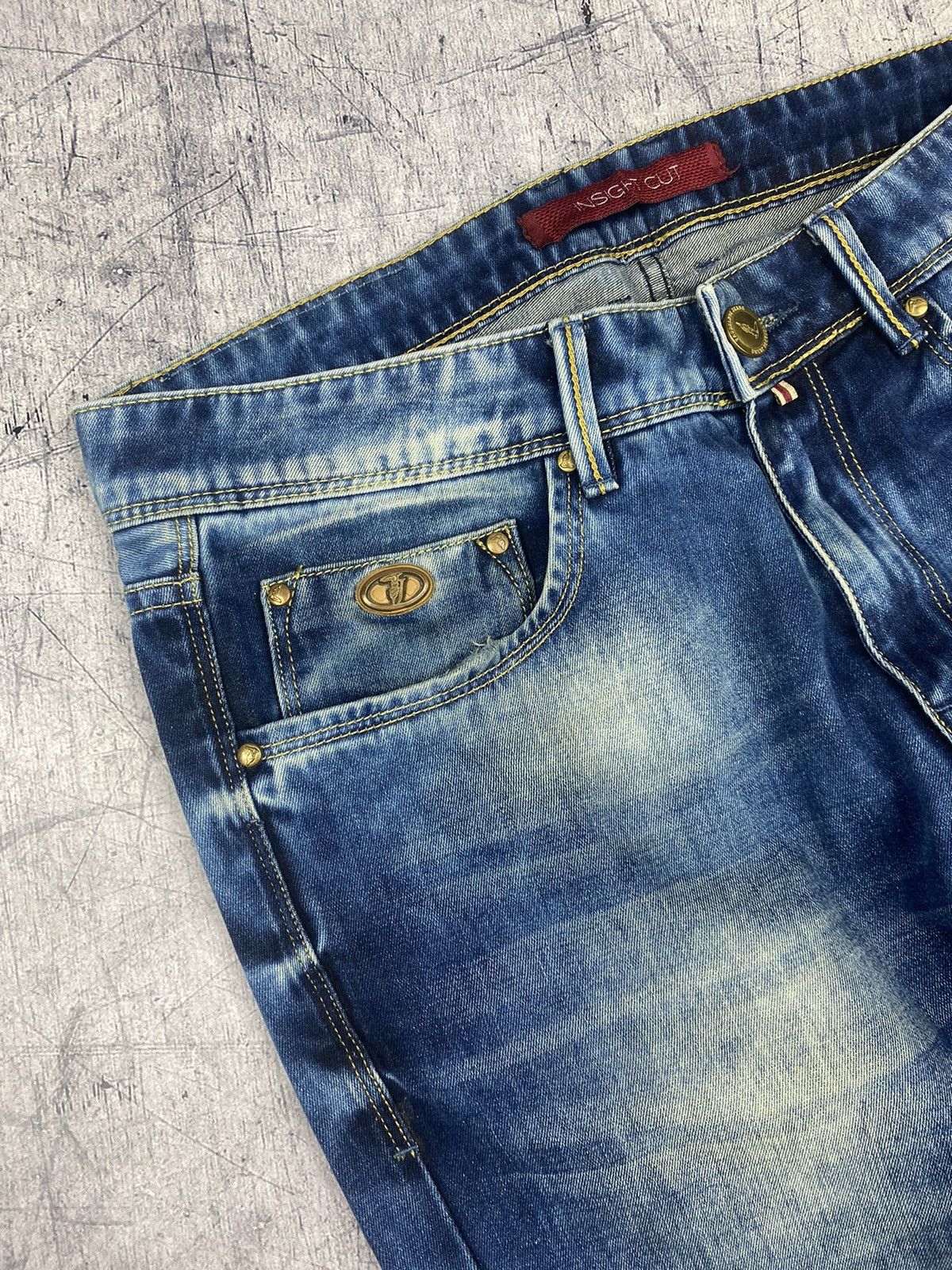 Trussardi Vintage Luxury Trussardi Denim Jeans Size 32 x 34 Size US 32 / EU 48 - 12 Thumbnail