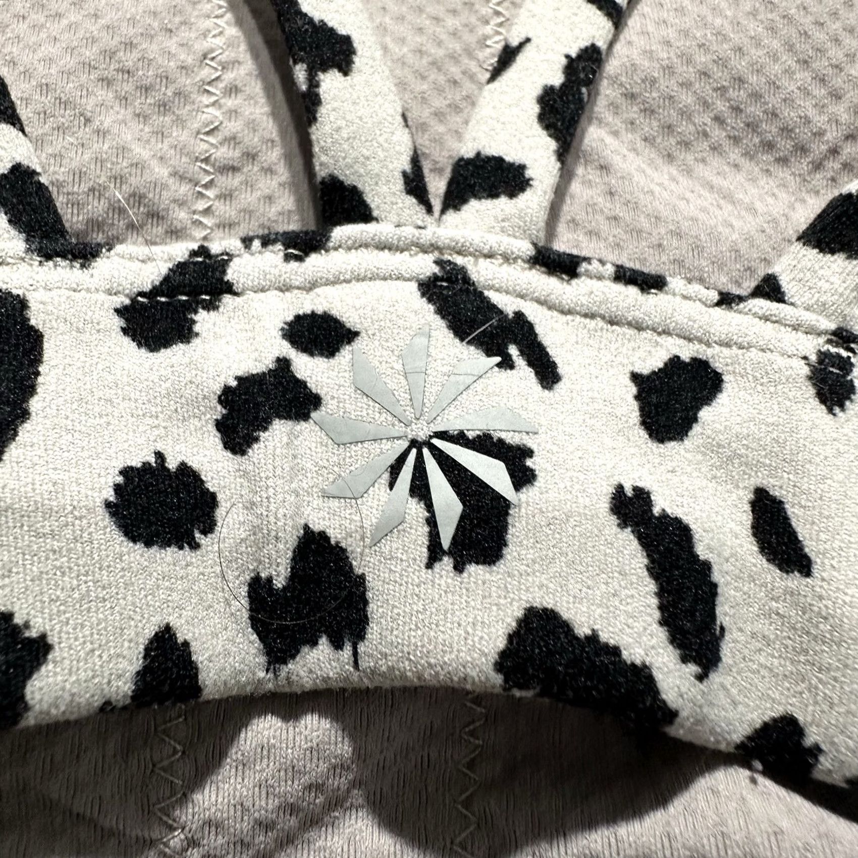 Athleta Athleta Exhale Bra Womens Small Cheetah Animal Print Beige Size ONE SIZE - 3 Thumbnail