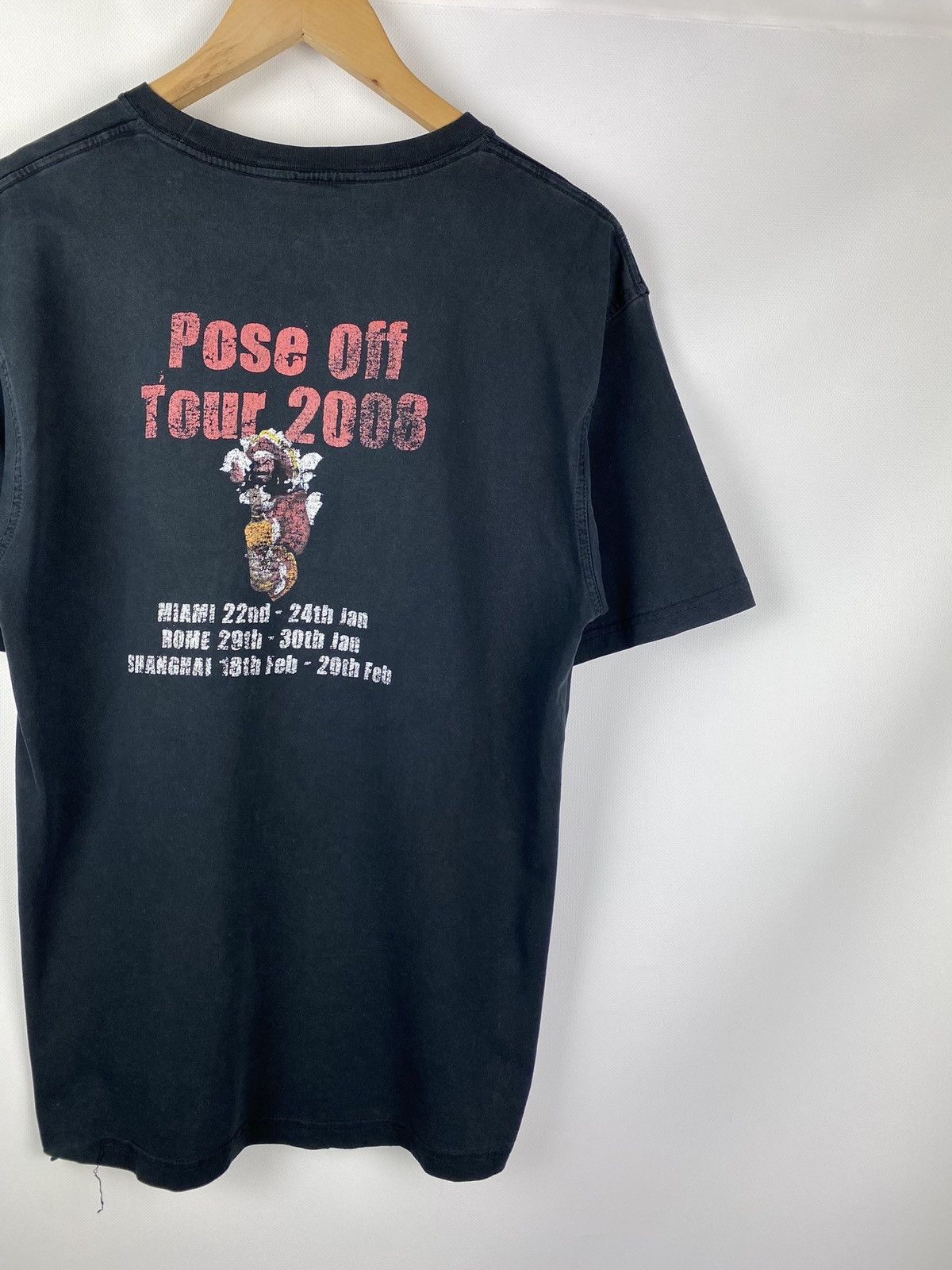Band Tees Pose Off tour 2008 band t shirt size ~ L Size US L / EU 52-54 / 3 - 15 Thumbnail