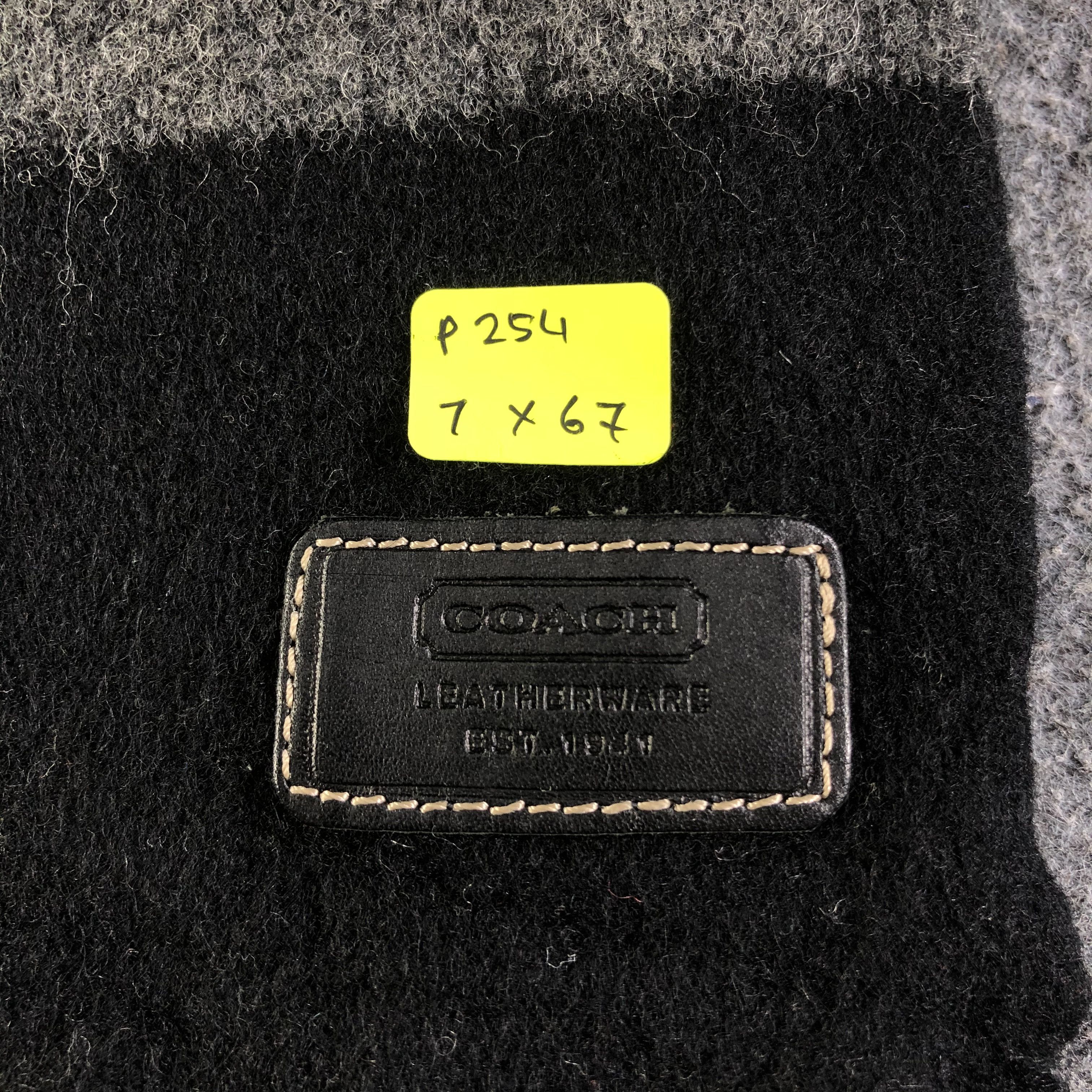 Coach Coach Scarf / Muffler / Neckwear Size ONE SIZE - 7 Thumbnail