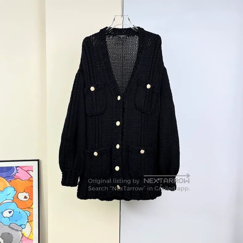 Chanel Chanel 22S thick thread gold button sweater cardigan coat Size XS / US 0-2 / IT 36-38 - 3 Thumbnail