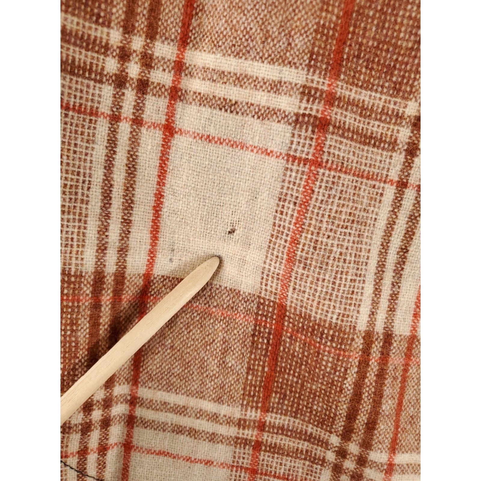 JCPenney JC Penney Button Up Shirt Wool Blend Flannel Red Tan Brown Plaid Mens L Multicolor Long Sleeve Size US L / EU 52-54 / 3 - 2 Thumbnail