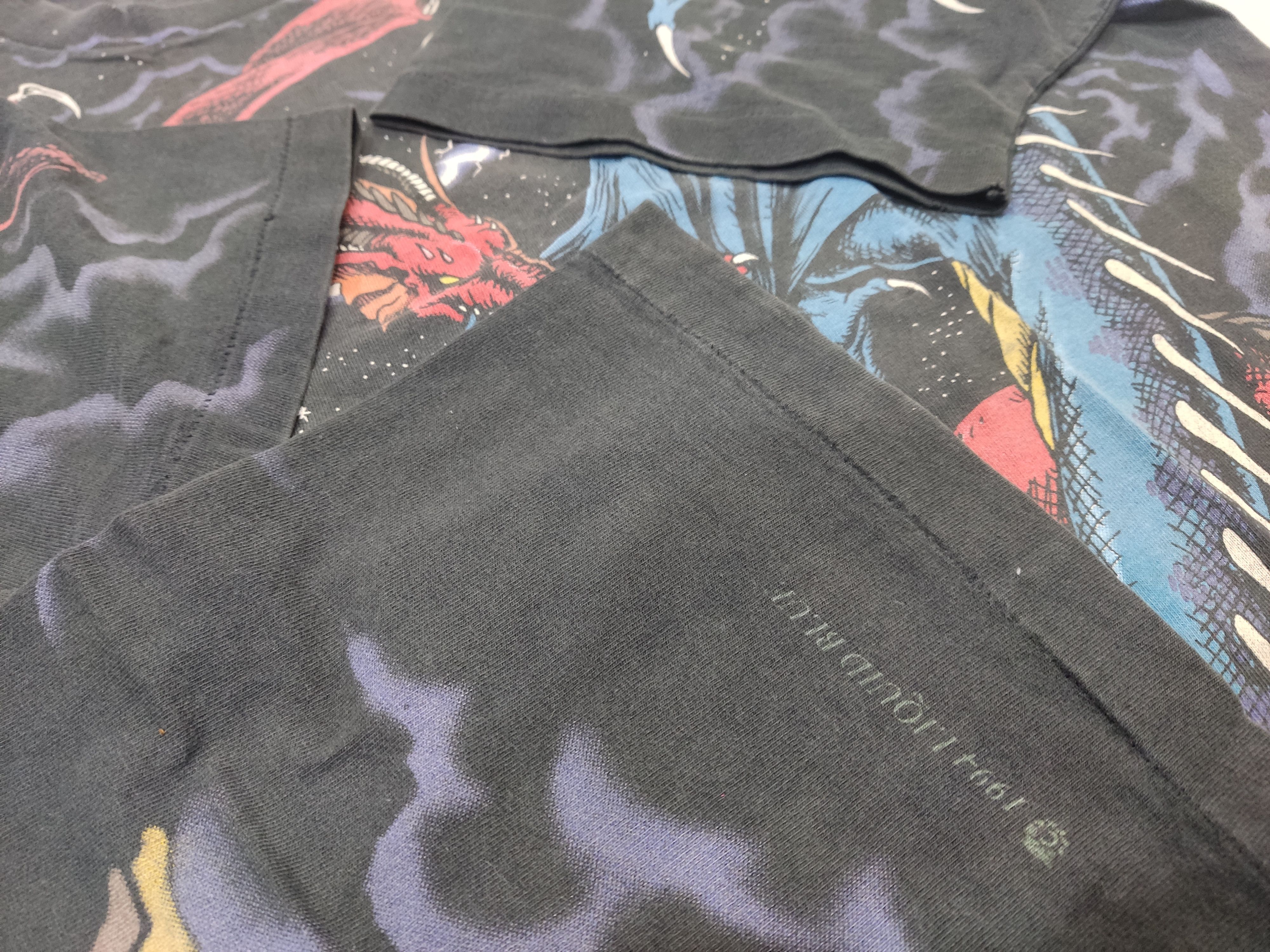 Liquid Blue 90s 1994 Fighting Duel Dragon Overprinted Single Stitch Tee Size US XL / EU 56 / 4 - 12 Thumbnail