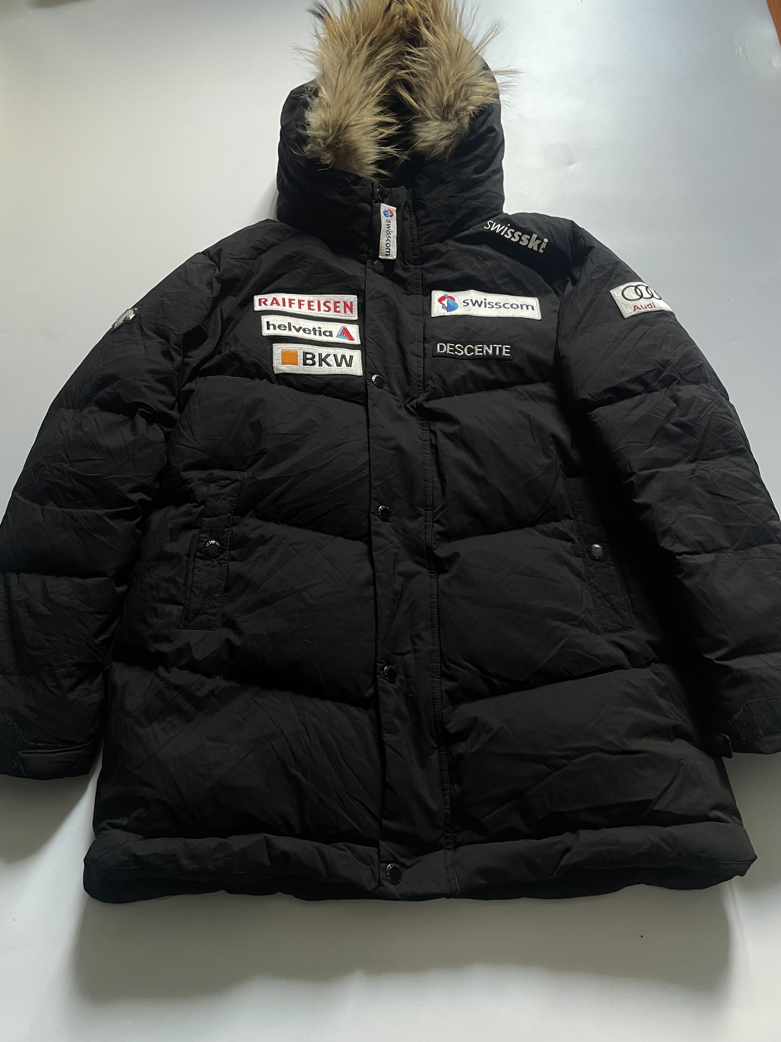 Descente Descente Swiss Ski Team Audi Puffer Jacket Size US XL / EU 56 / 4 - 4 Thumbnail
