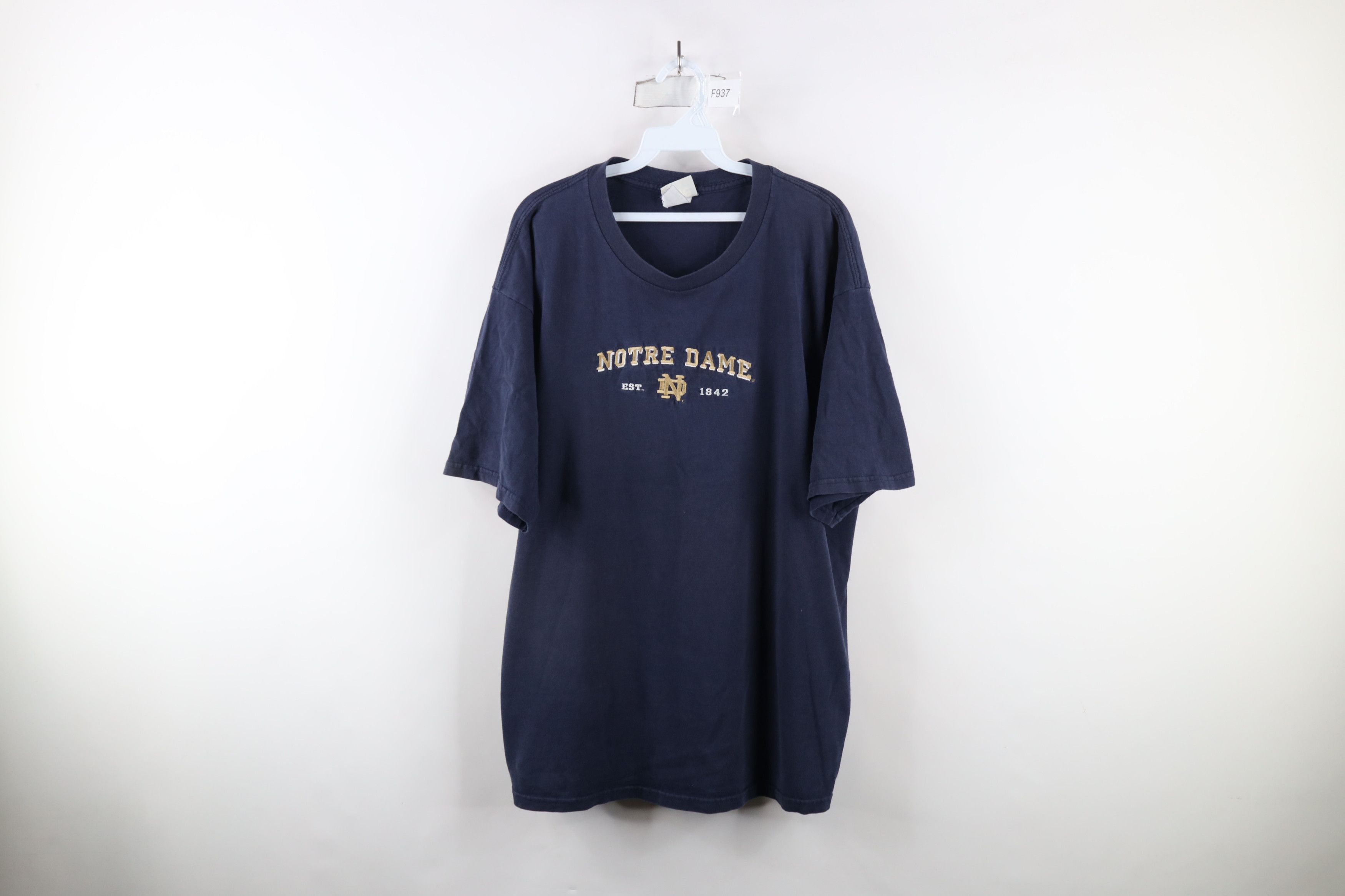 Vintage Vintage 90s Out Notre Dame University T-Shirt Blue Cotton Size US XL / EU 56 / 4 - 1 Thumbnail