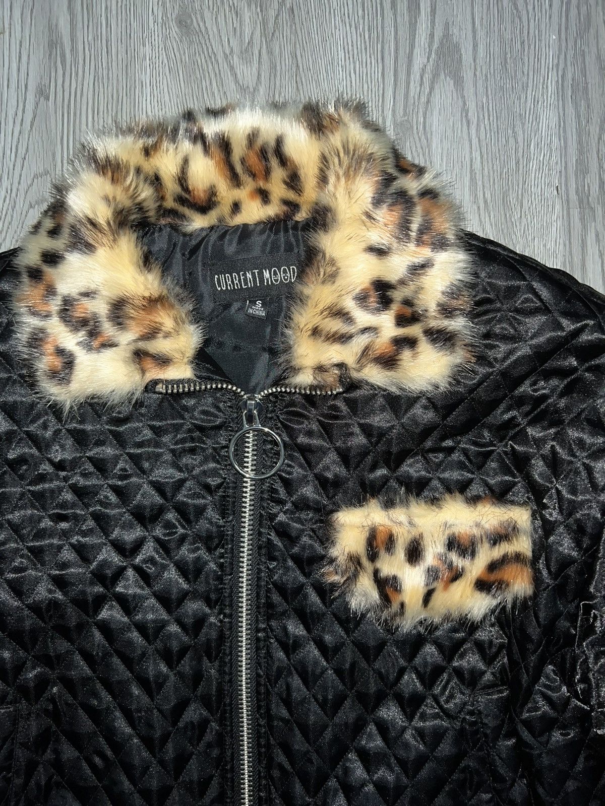 Dolls Kill Current Mood cropped puffer jacket 🐆🖤 Size S / US 4 / IT 40 - 7 Thumbnail