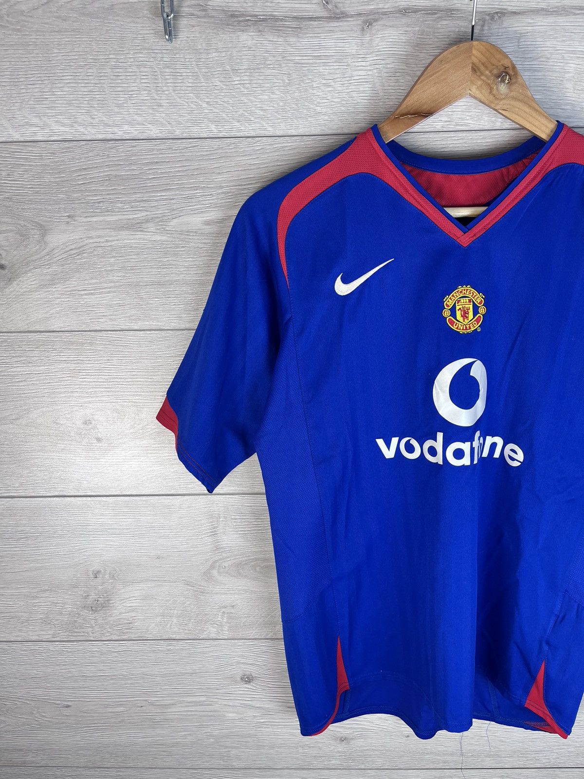 Nike Vintage Jersey Nike Manchester United Vodafone 2004/05 Size US S / EU 44-46 / 1 - 2 Thumbnail