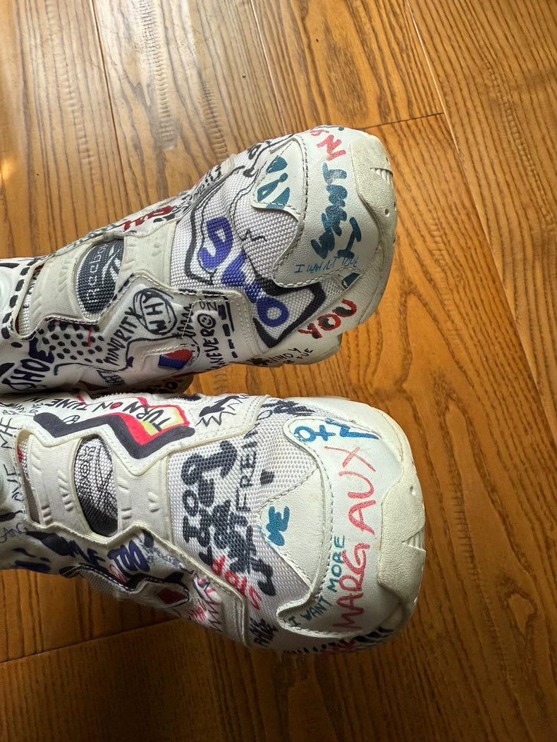 Vetements Vetements Reebok Pump Fury Graffiti Sneakers Size US 9 / EU 42 - 6 Thumbnail