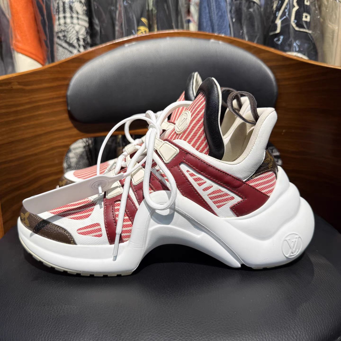 Louis Vuitton Louis Vuitton Archlight Sneakers K15 Size US 6.5 / IT 36.5 - 6 Thumbnail