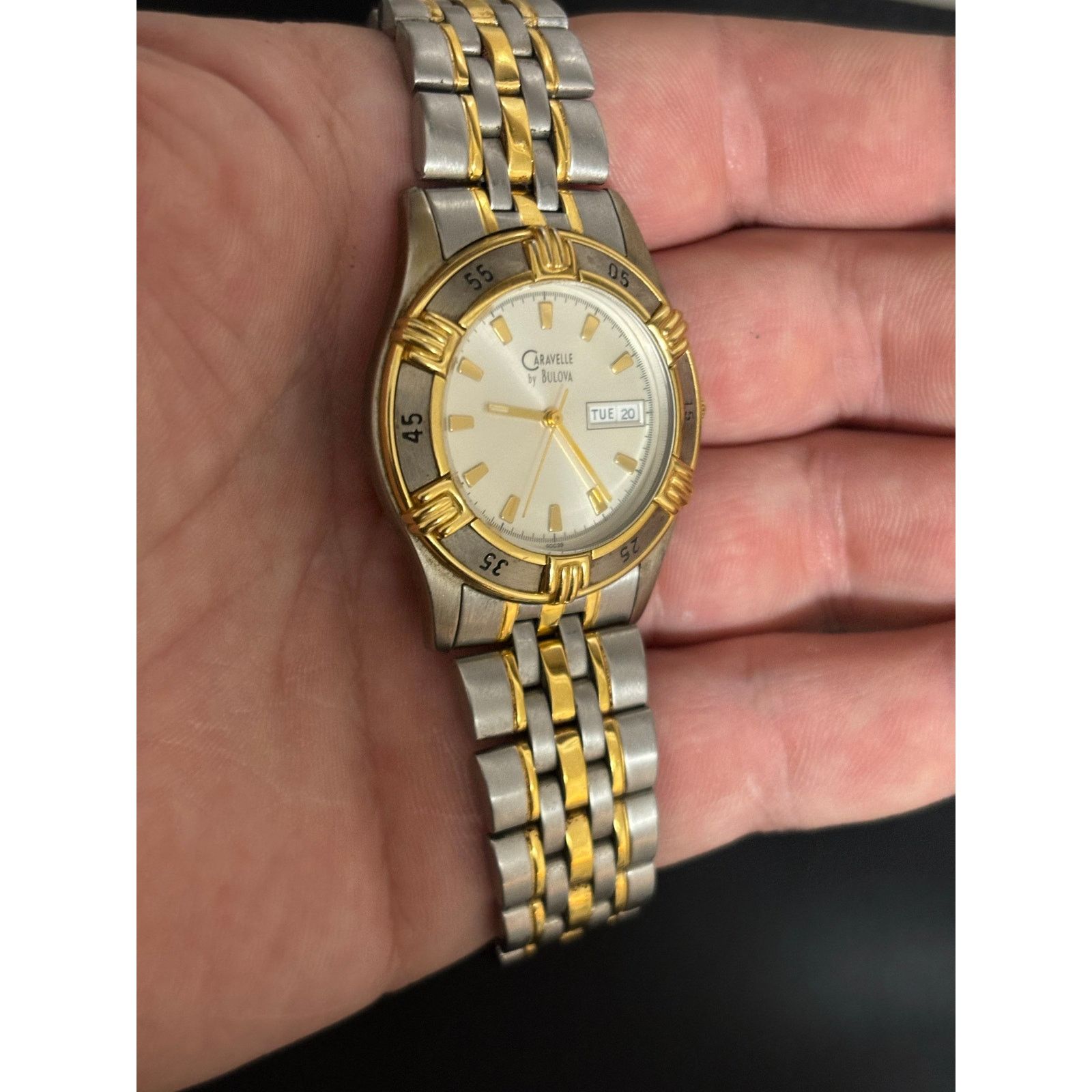 Caravelle by Bulova Vintage Caravelle By Bulova T8 2-Tone Men’s Watch. Size ONE SIZE - 6 Thumbnail