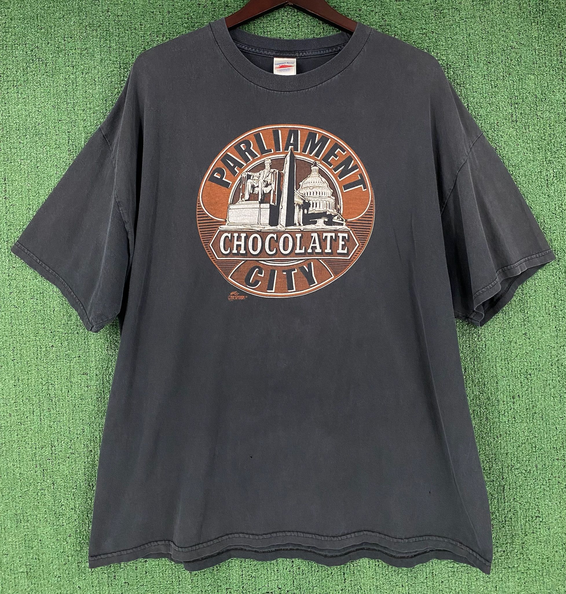 90’s Parliament Chocolate City Band Distressed T-Shirt 2XL