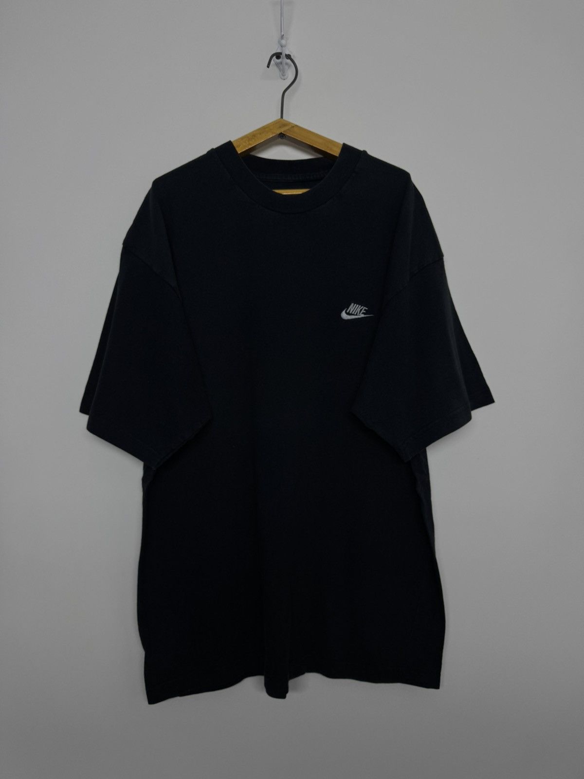 Nike Vintage Y2k Nike Swoosh Logo T-Shirt Size US XL / EU 56 / 4 - 4 Thumbnail