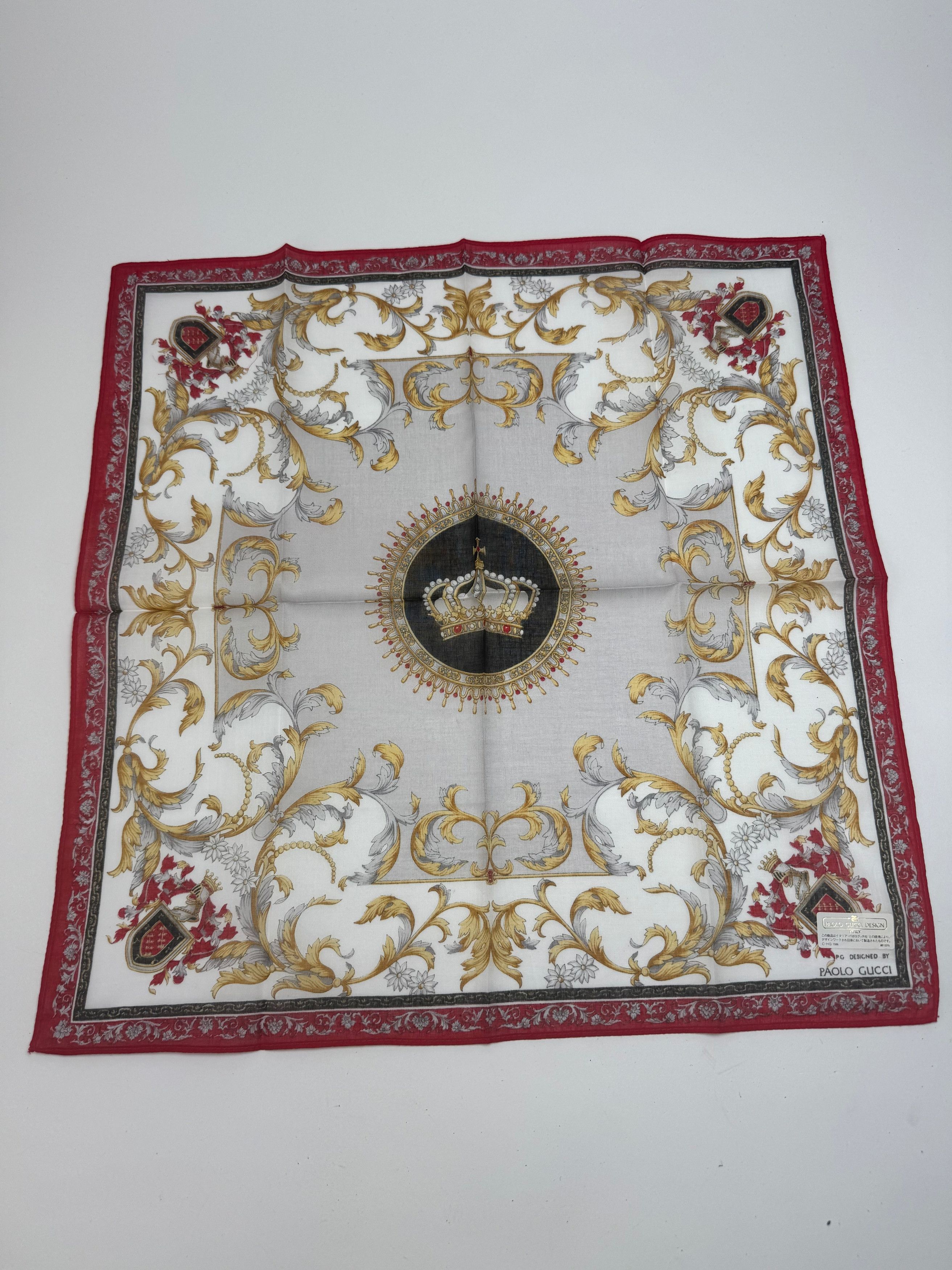 Gucci Vintage Scarf Red Gold Grey Size ONE SIZE - 1 Thumbnail
