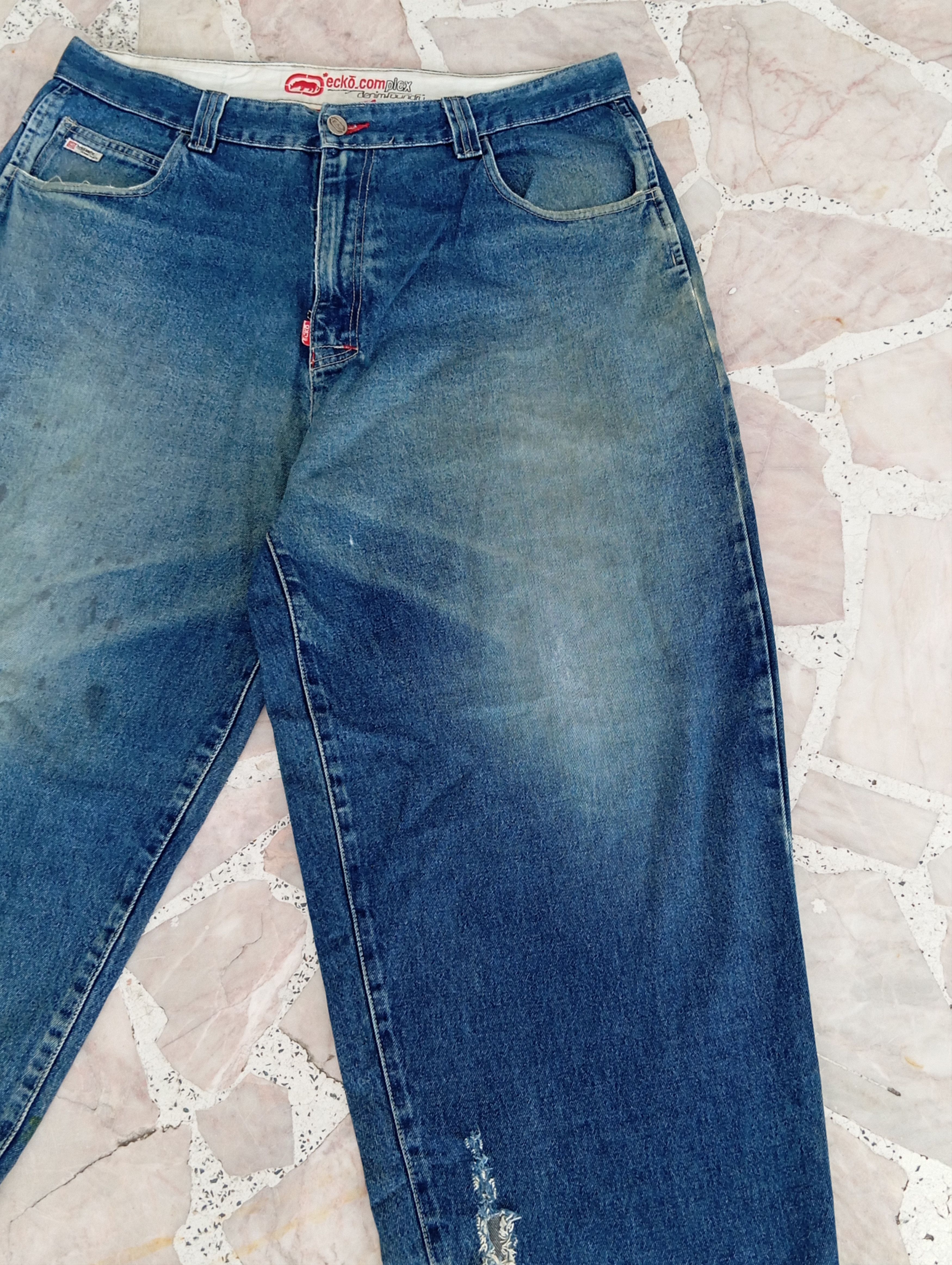 Ecko Unltd. × Japanese Brand Ecko Distresses Denim with stain Size US 38 / EU 54 - 9 Thumbnail