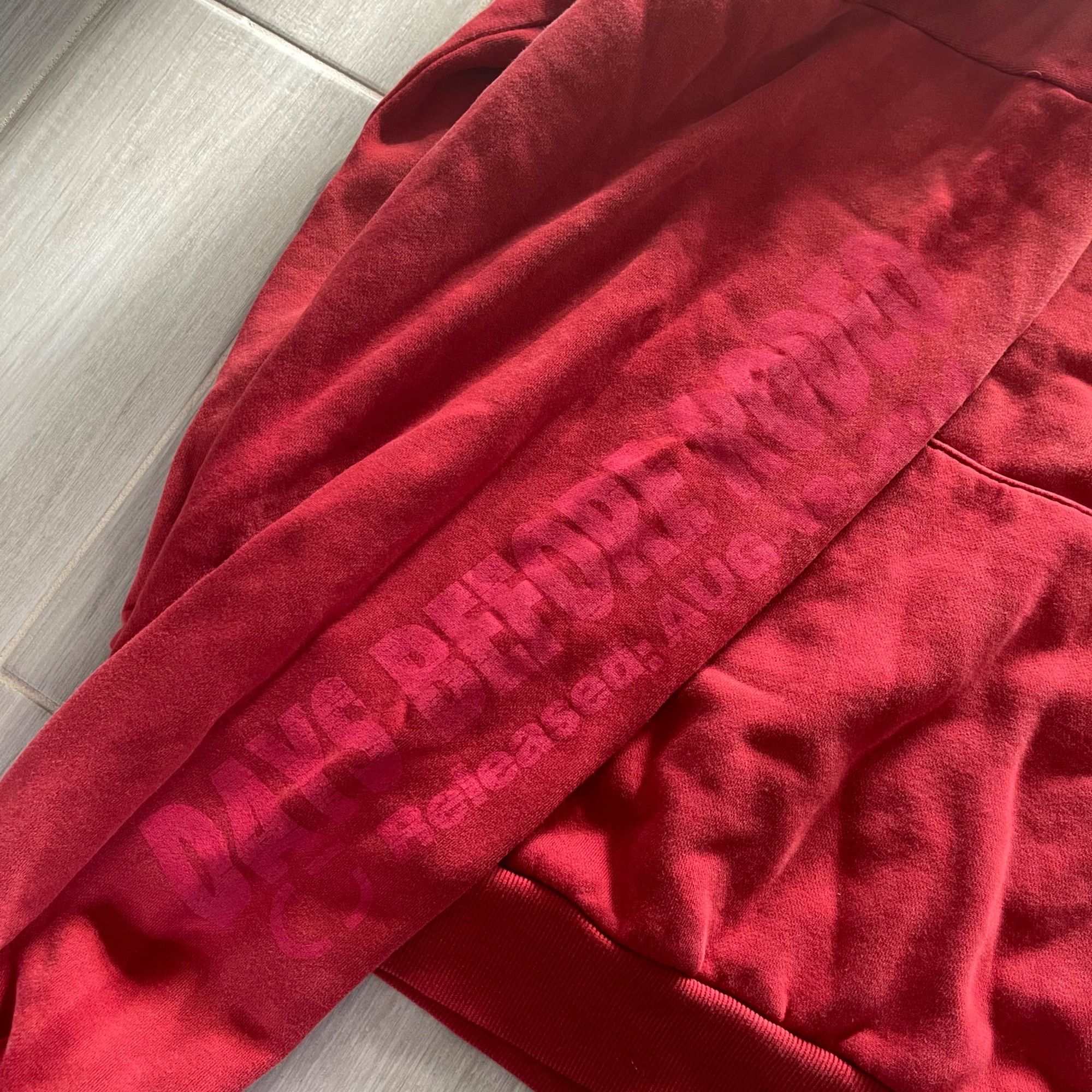Travis Scott NEW TRAVIS SCOTT DAYS BEFORE RODEO RED HOODIE 2XL Size US XXL / EU 58 / 5 - 5 Thumbnail