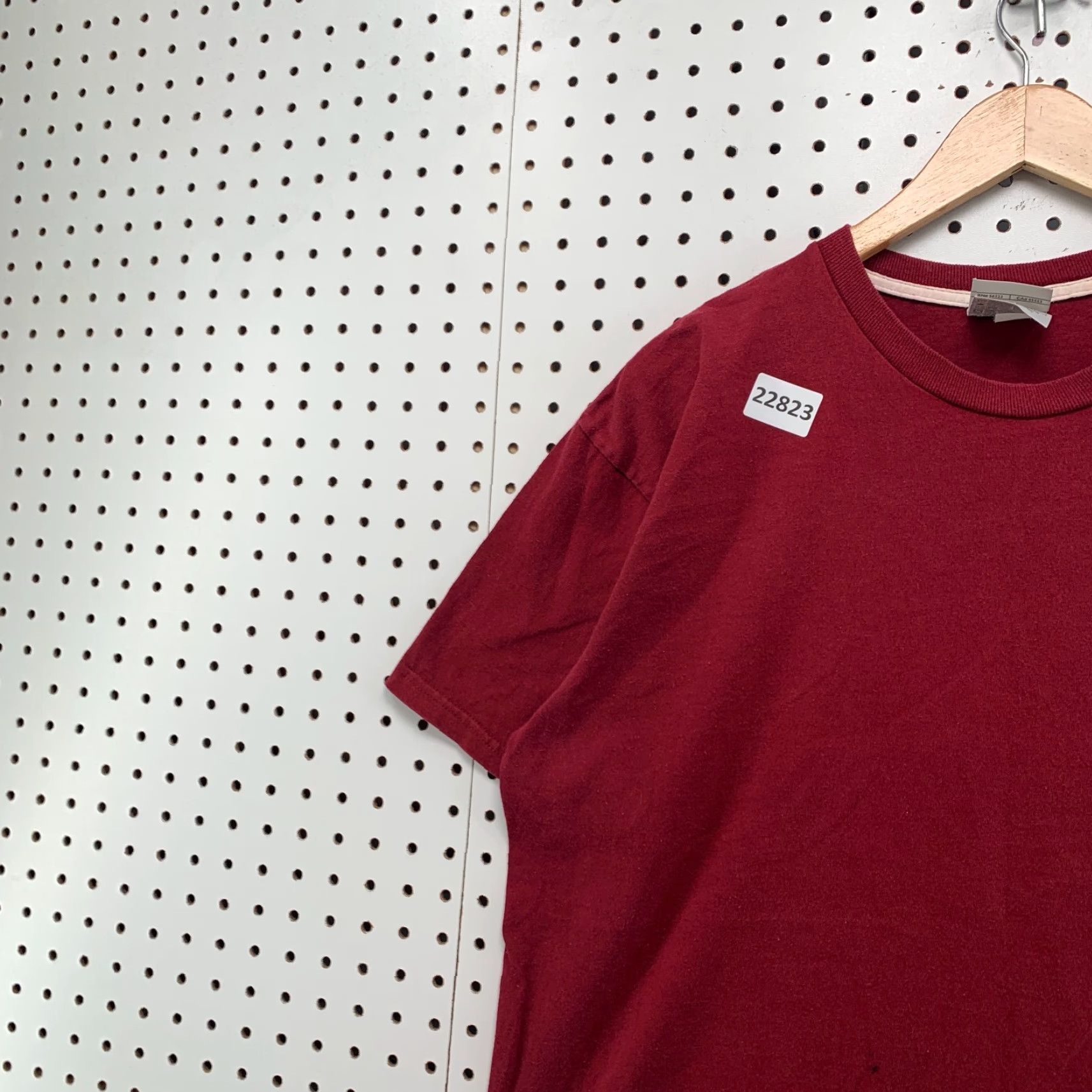 Nike VINTAGE Y2K Nike Red White Embroidered Swoosh T-Shirt Adult Large Cotton Crew Neck Short Sleeve Unisex Size US L / EU 52-54 / 3 - 7 Thumbnail