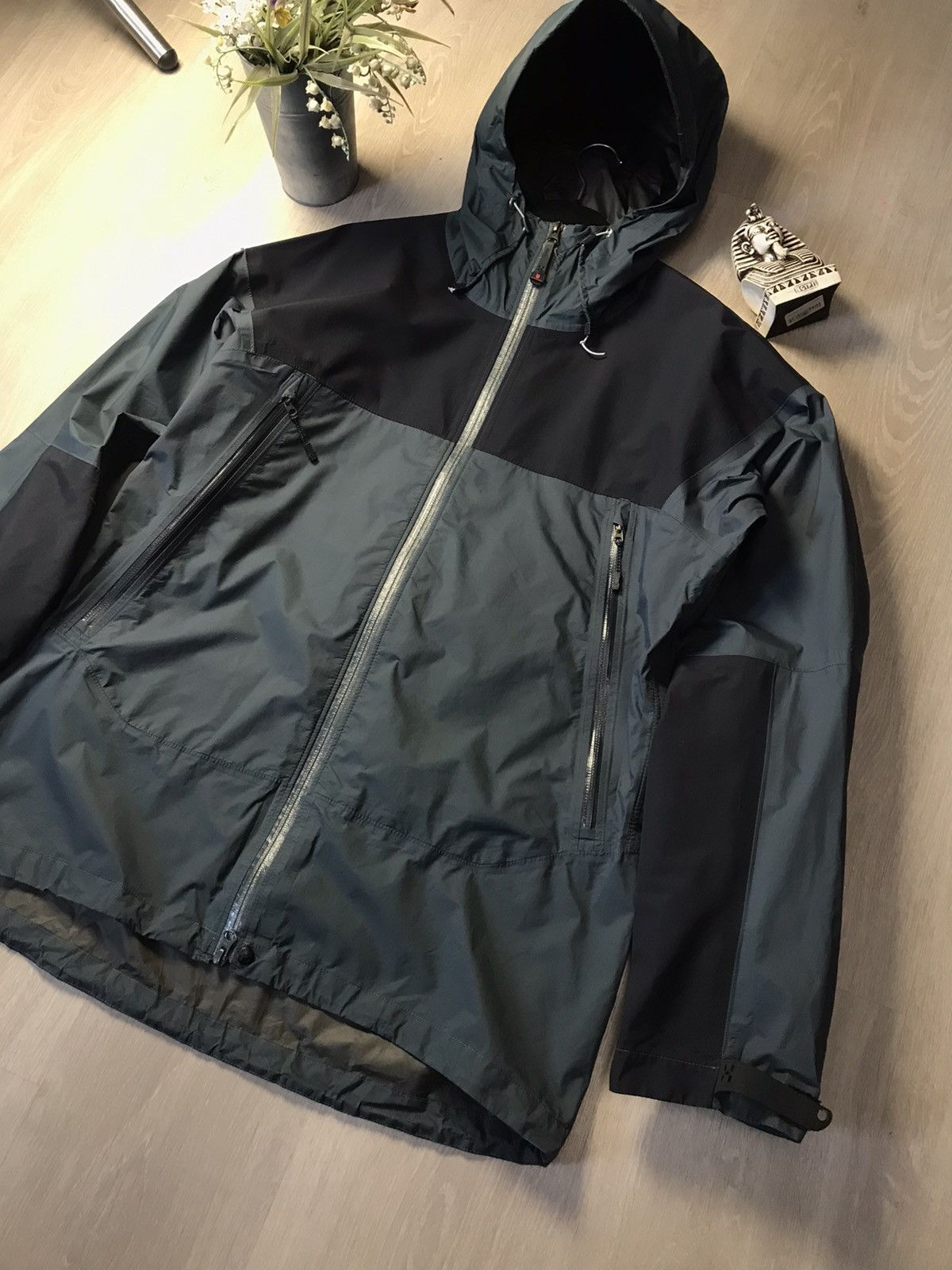 Goretex × Haglofs × Vintage Vintage Haglofs Ultimate series Y2K light jacket Size US L / EU 52-54 / 3 - 5 Thumbnail