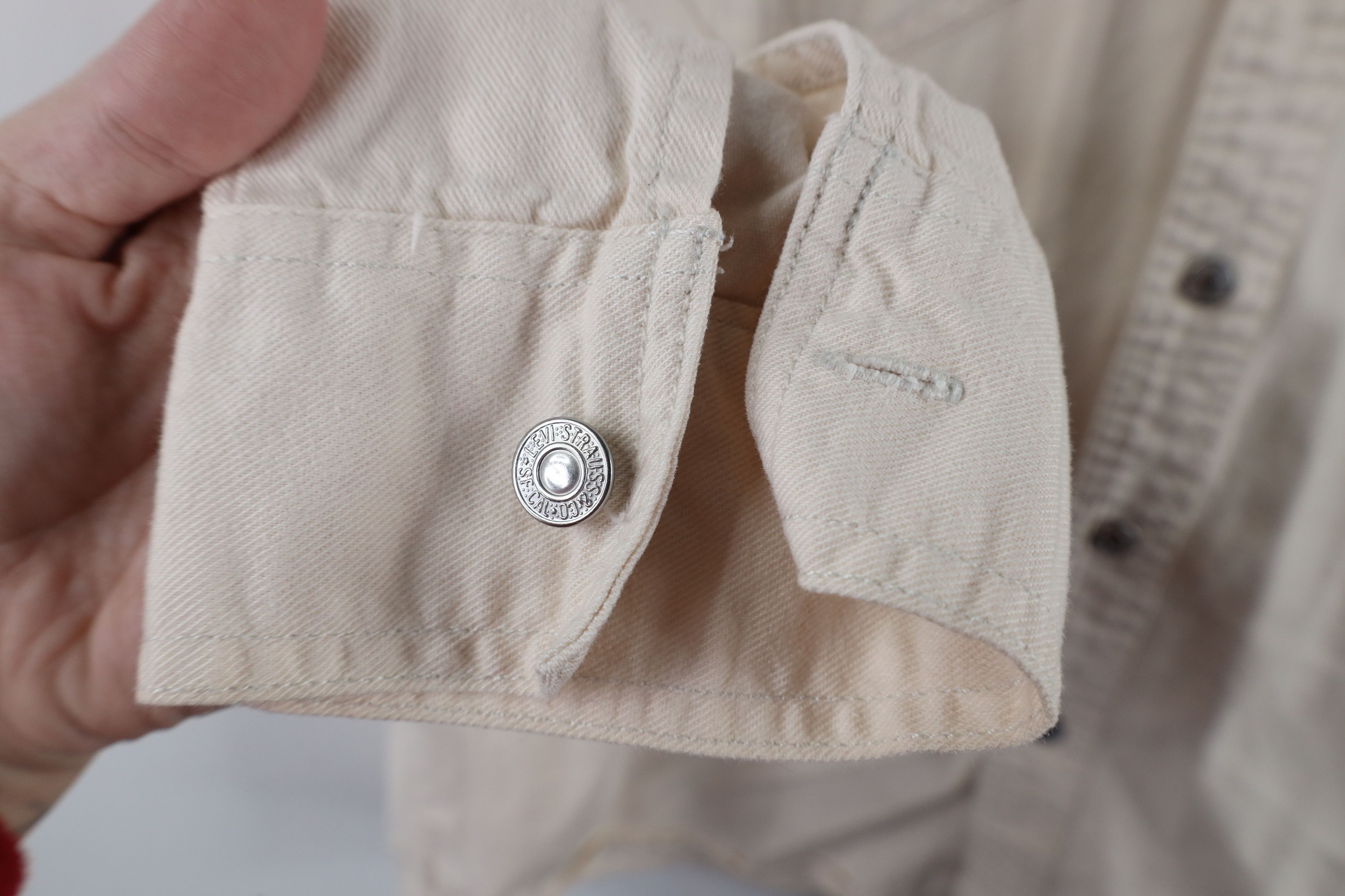 Levi's × Vintage Vintage Y2K 2003 Levis Collared Button Shirt Cream Cotton Size US M / EU 48-50 / 2 - 8 Thumbnail