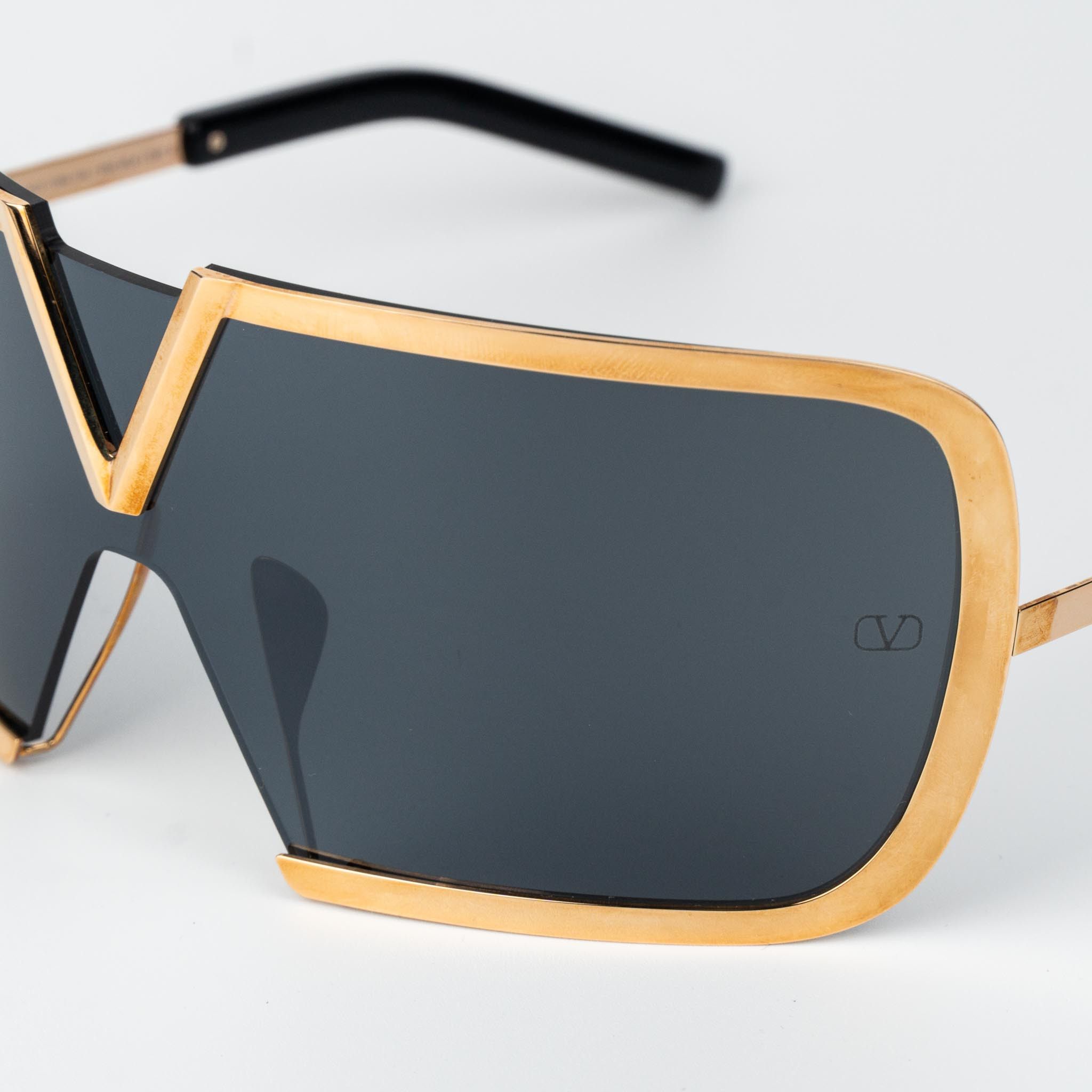 Valentino Valentino Sunglasses Titanium Mask V-ROMASK VLS-120A 146 Size ONE SIZE - 5 Thumbnail