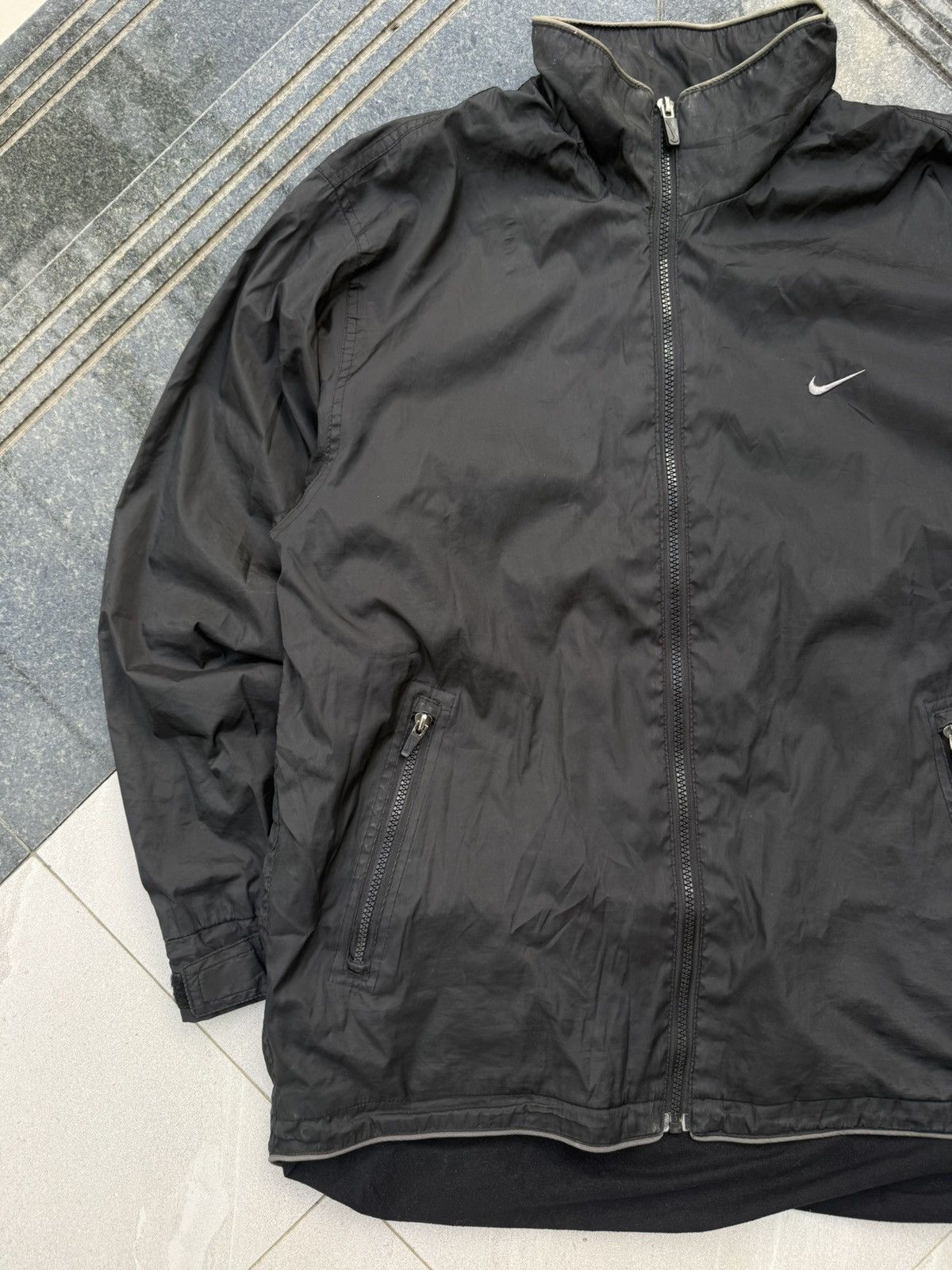 Nike 90’s NIKE RARE SWOOSH LOGO Y2K RETROVINTAGE ZIP NYLON JACKET Size US L / EU 52-54 / 3 - 4 Thumbnail