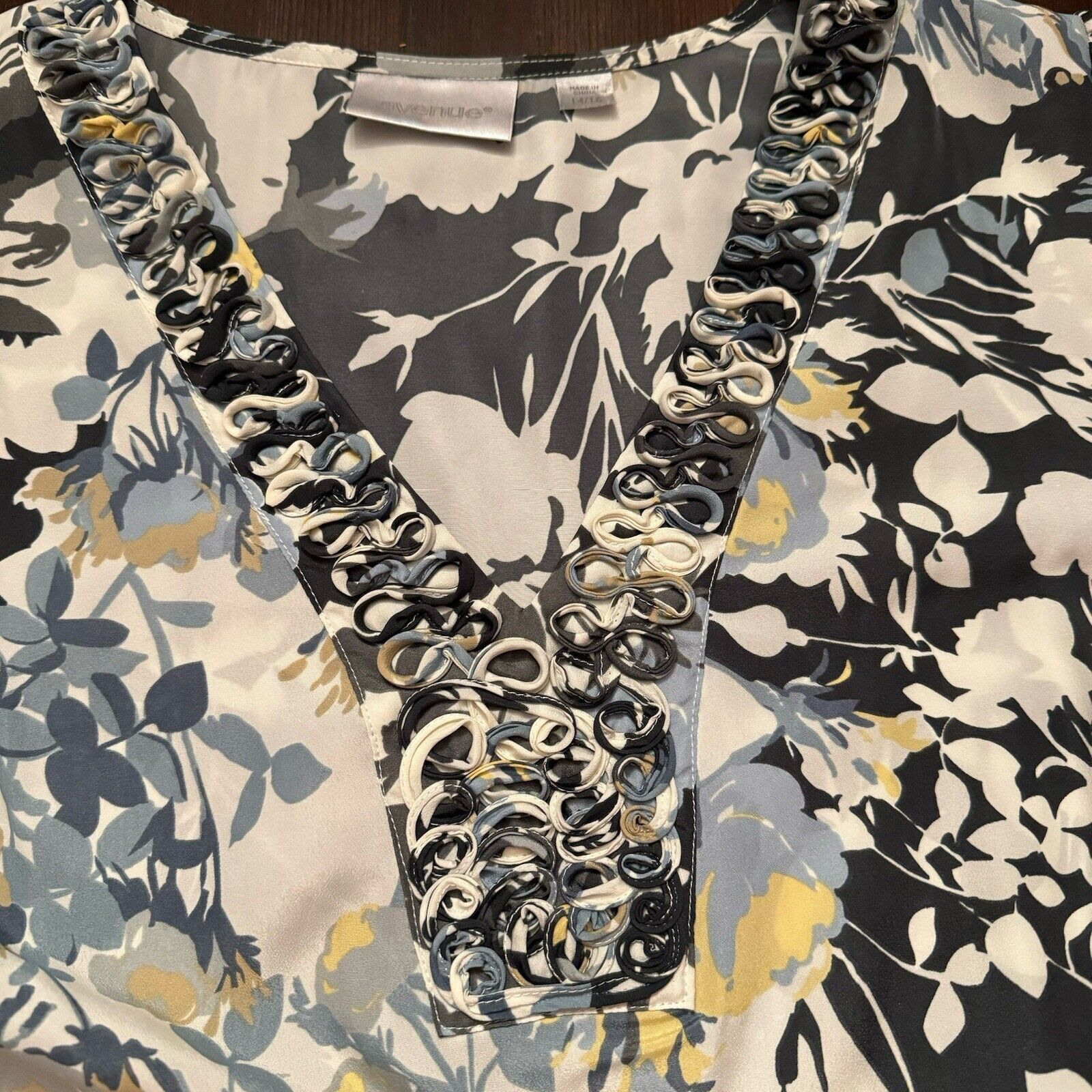 Avenue Avenue Blouse Top Floral Multicolor Appliqué Plus Size 14/16 Size XL / US 12-14 / IT 48-50 - 3 Thumbnail