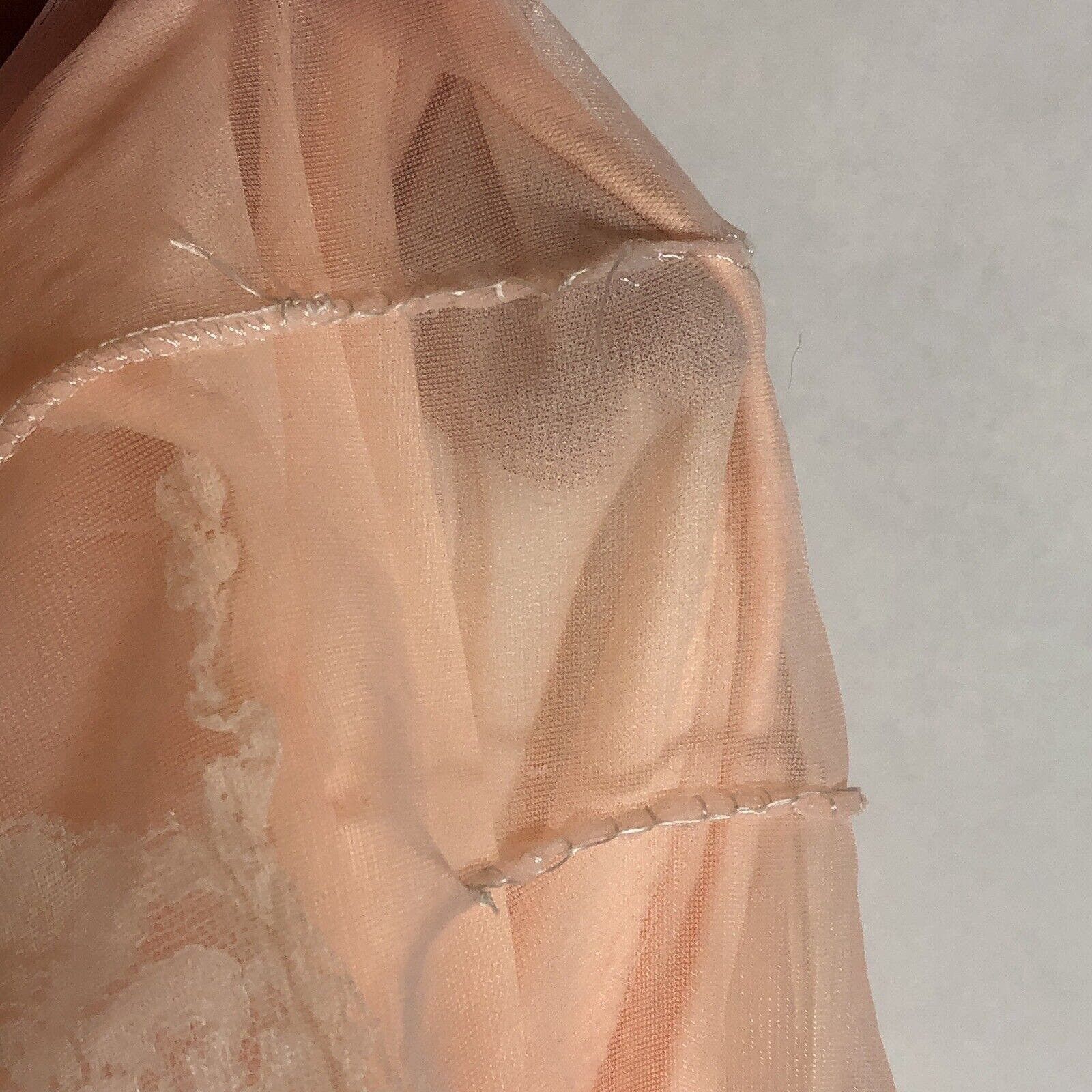 Vintage Vintage Peach and Pink Lace and Chiffon NightGown Dress S Size S / US 4 / IT 40 - 8 Thumbnail
