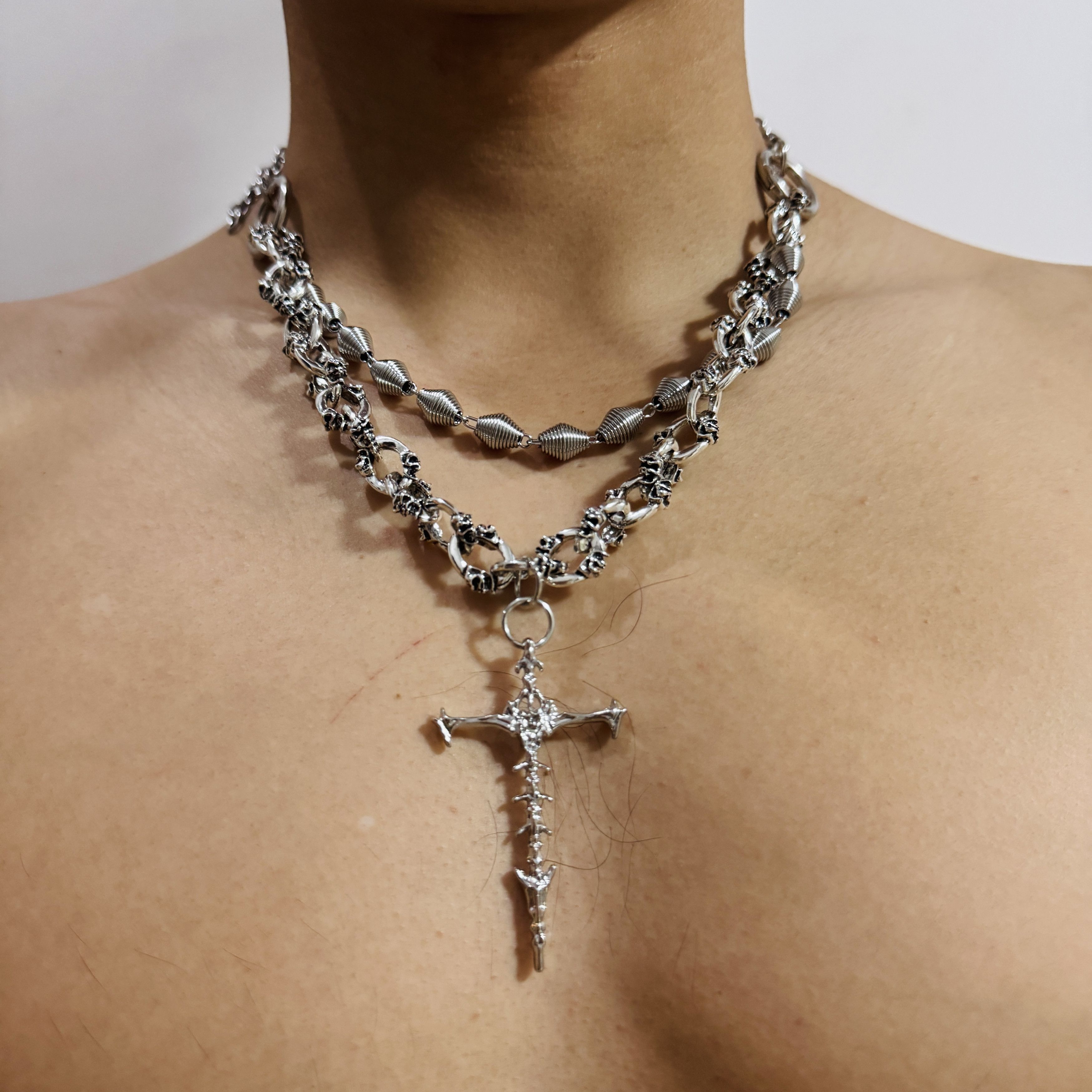 Japanese Brand Silver cross pendant skull chain necklace Size ONE SIZE - 3 Thumbnail