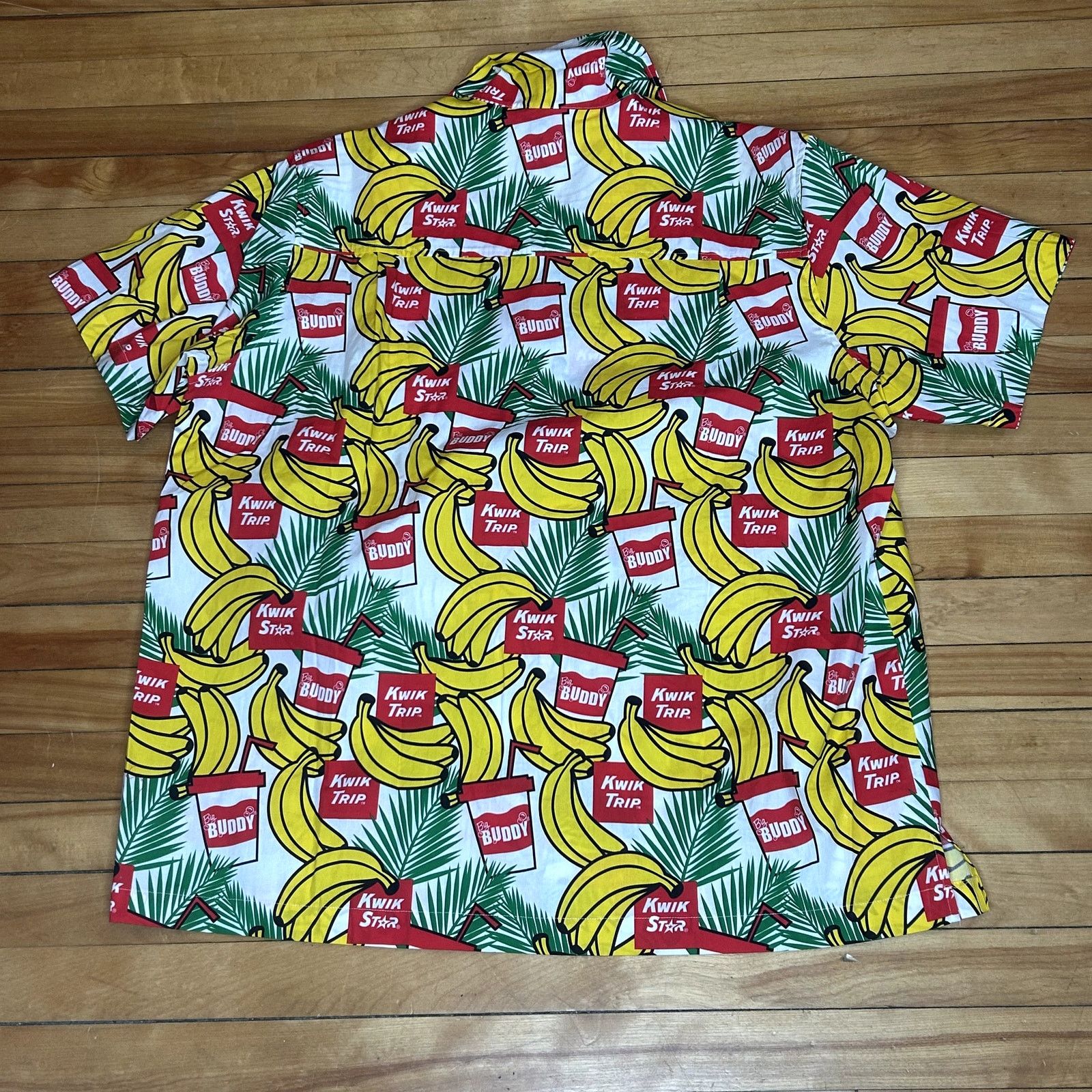 Vintage Kwiktrip Big Buddy Hawaiian T-Shirt 3XL Size US XXL / EU 58 / 5 - 5 Thumbnail