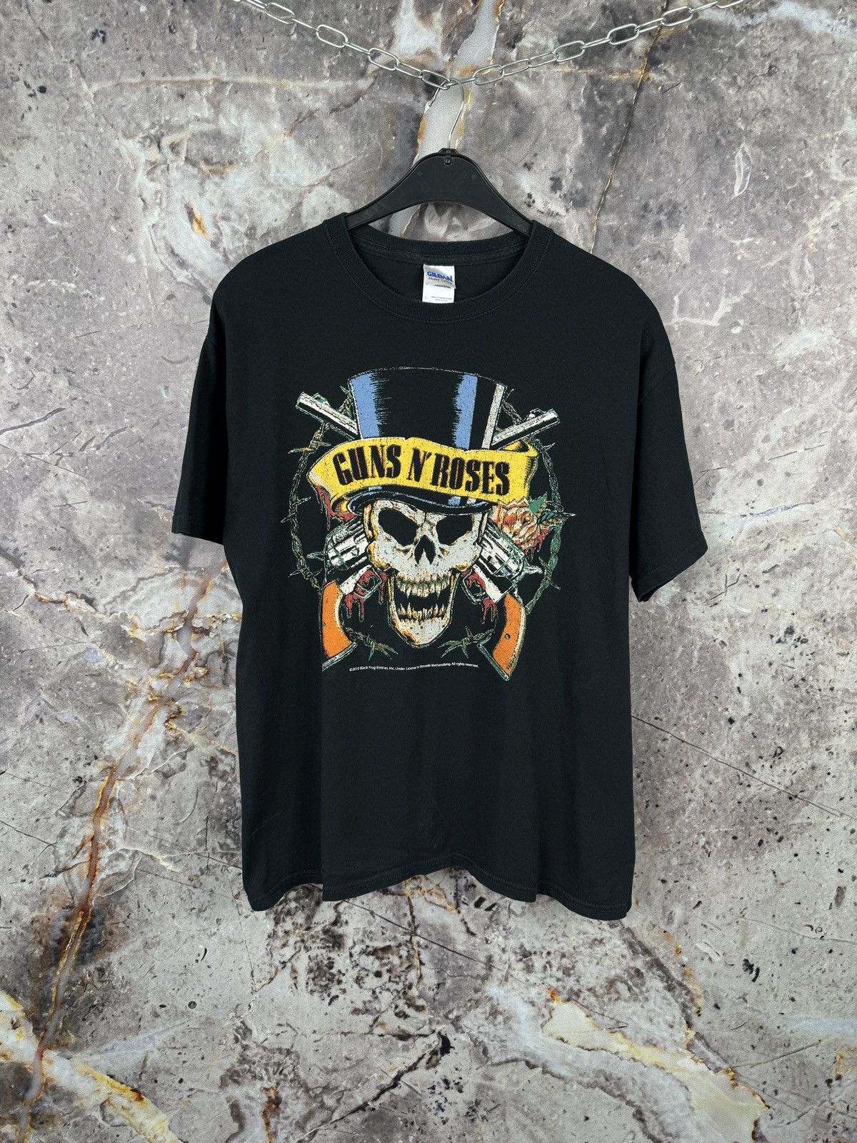 Gildan Guns N’ Roses Skull Top Hat Graphic Band T-Shirt Black Size US L / EU 52-54 / 3 - 1 Thumbnail