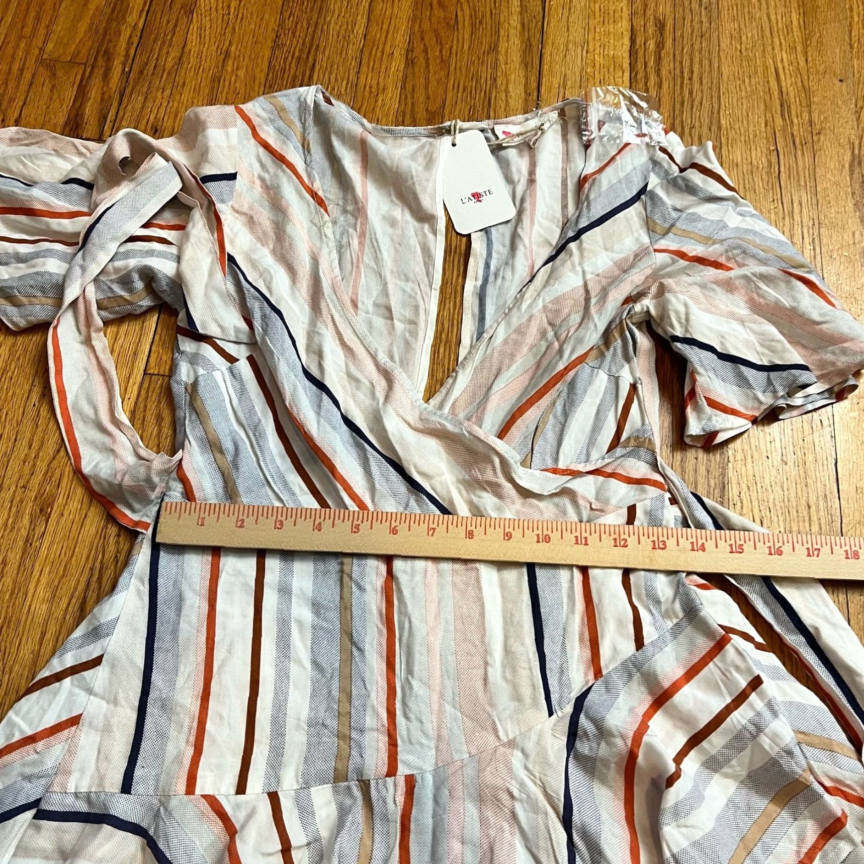 Vintage L' Artiste Romper Womens Small Floral Deep V-Neck Sexy Beachy Boho Stripe S Cream One-Piece Women Regular Small Size 28" / US 6 / IT 42 - 6 Thumbnail