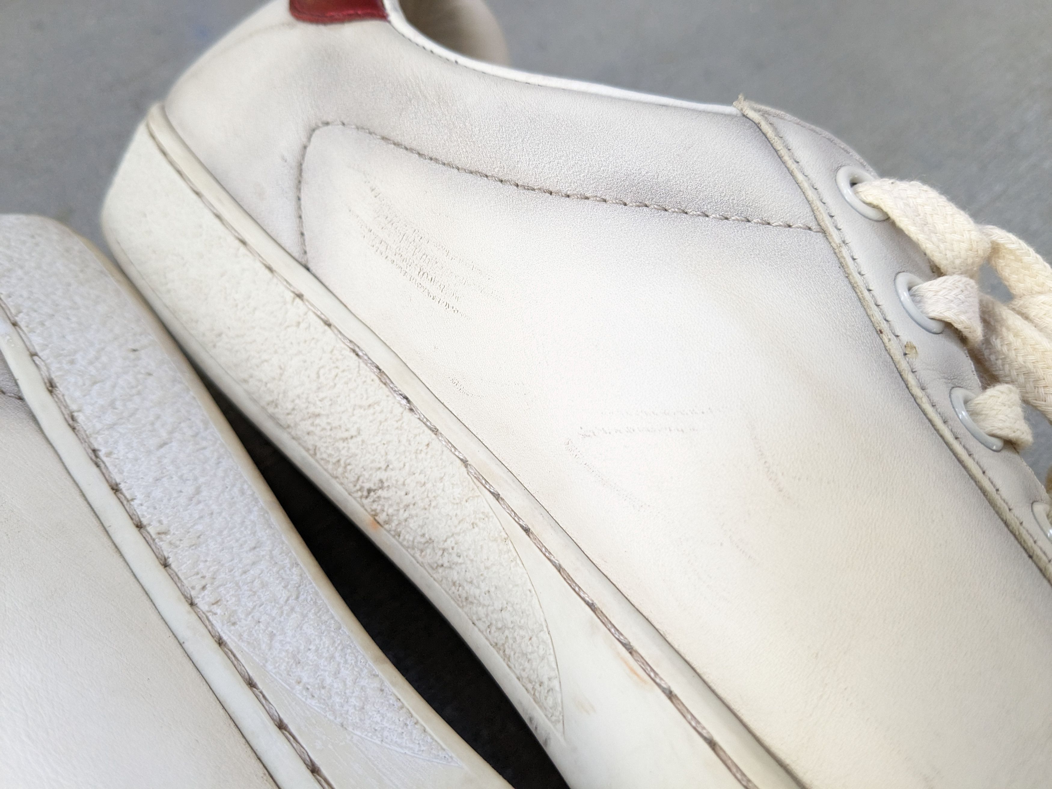 Gucci Gucci Ace Sneakers White 9 Distressed Low Tops Leather Size US 9 / EU 42 - 17 Thumbnail