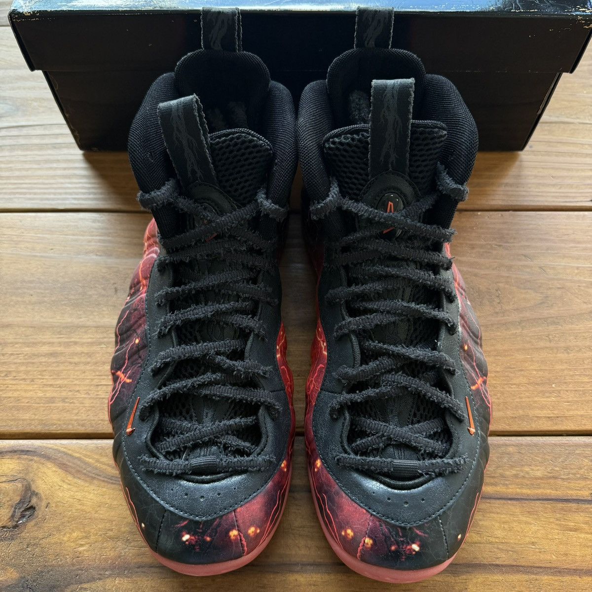 Nike Stranger Things x Foamposite Premium ‘Black Bright Crimson' Size US 11.5 / EU 44-45 - 4 Thumbnail