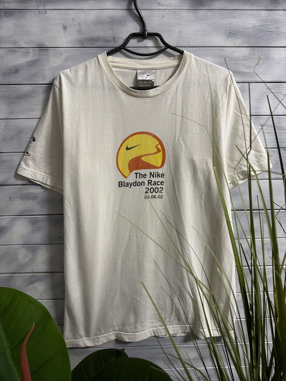 Nike Rare Vintage T-Shirt Nike Blaydon Race 2002 Swoosh Y2K Size US M / EU 48-50 / 2 - 1 Thumbnail