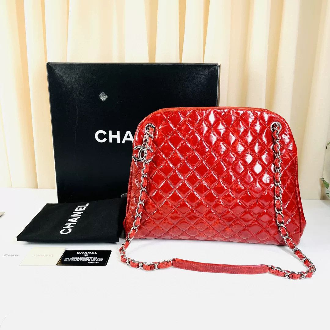 Chanel Pre-loved Bag Very good condition Size ONE SIZE - 1 Thumbnail