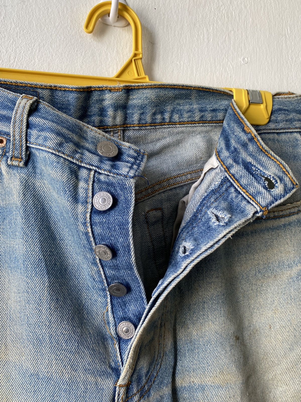 Levi's Vintage Levi’s 501 Top Button 524 Distressed Denim Size US 30 / EU 46 - 15 Thumbnail