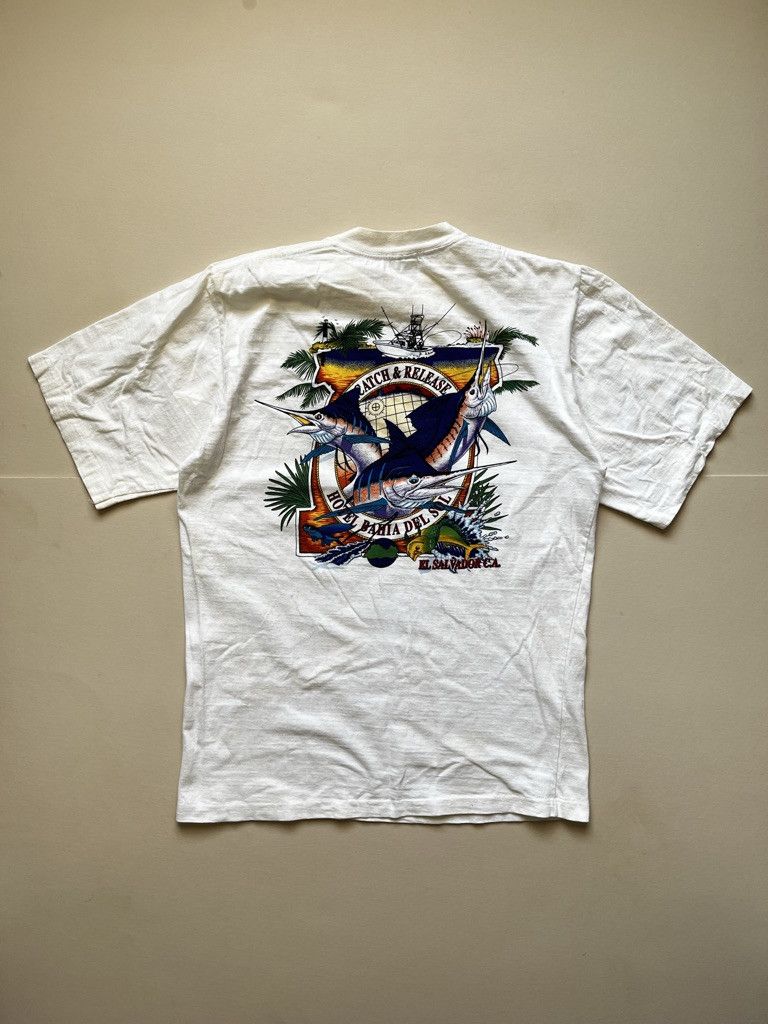 Vintage Vintage 90s Catch & Release Tee Size US XL / EU 56 / 4 - 1 Thumbnail