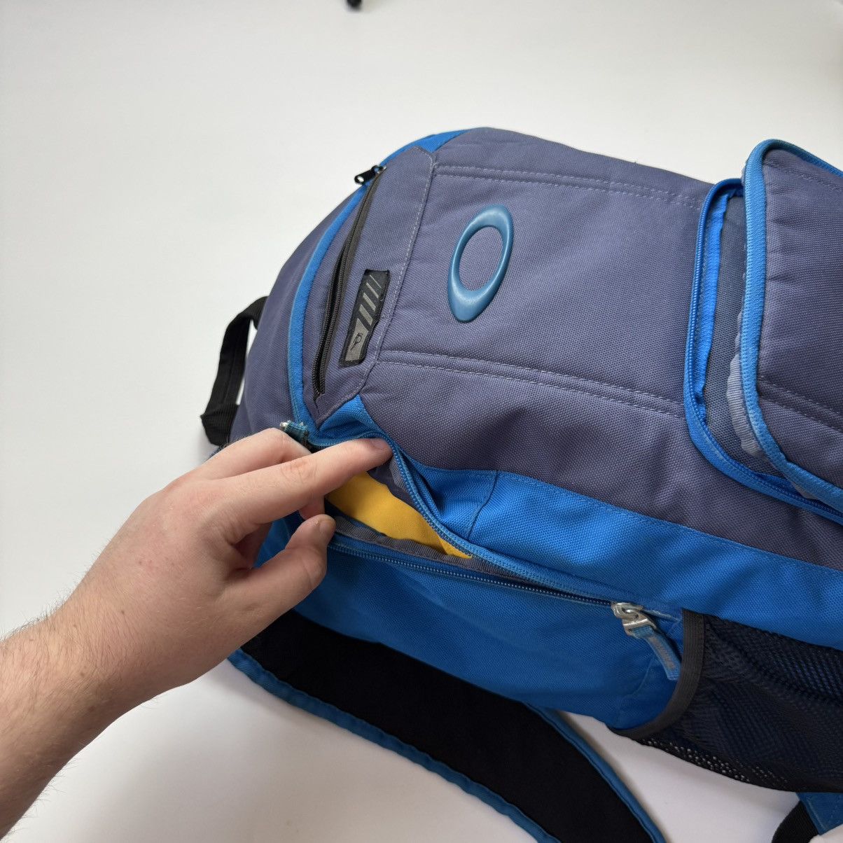 Oakley Vintage Y2K Oakley Backpack Size ONE SIZE - 6 Thumbnail