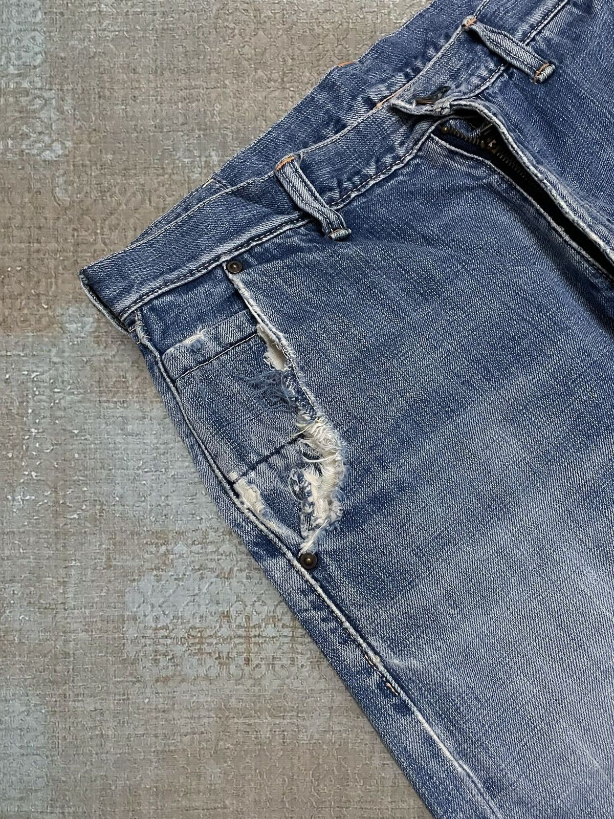 Japanese Brand Vintage 1990s Designer Jappan Studio Ecru Distressed Denim Size US 32 / EU 48 - 8 Thumbnail