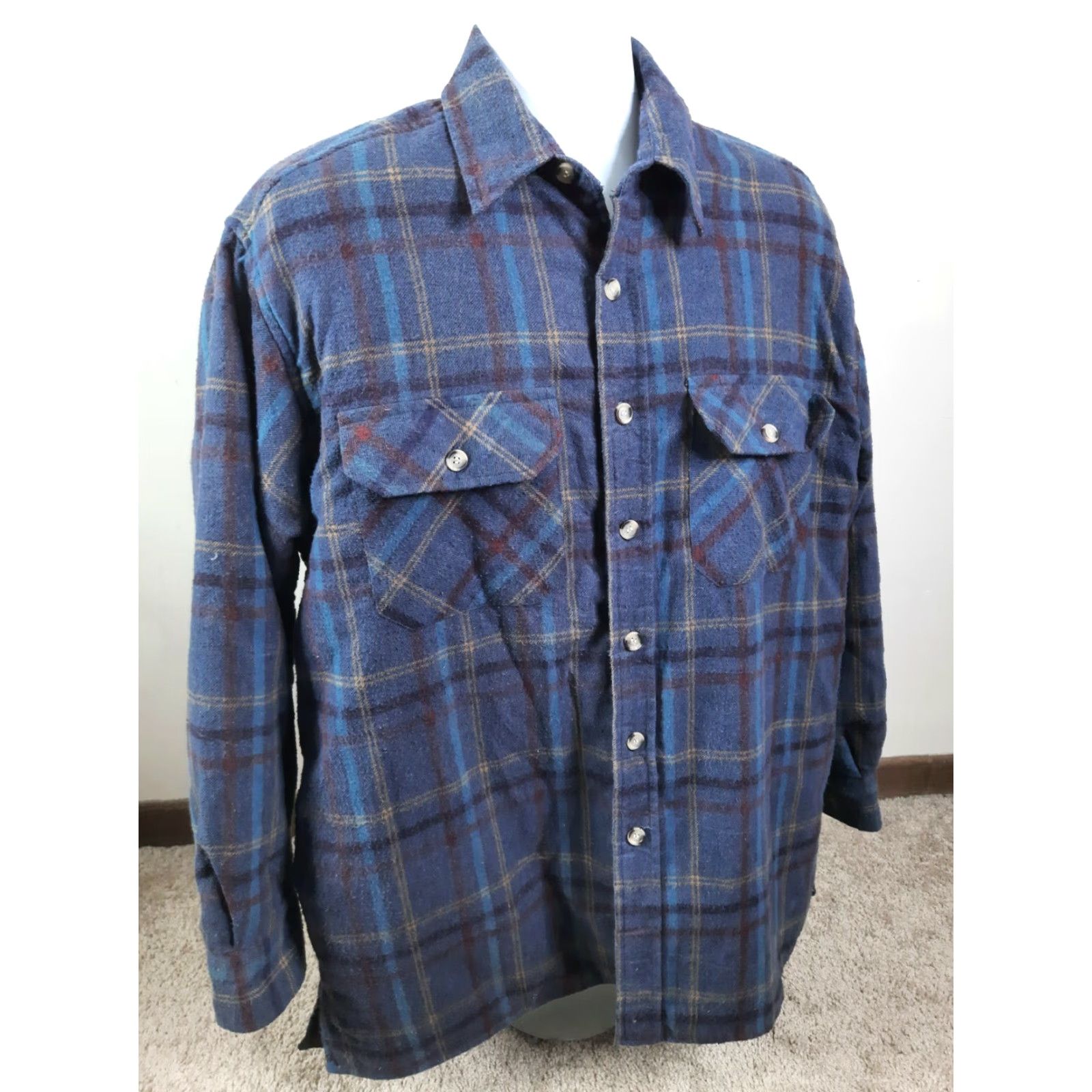 LIV Outdoor VINTAGE Outdoor Men’s L Plaid Flannel Quilt Lined Coat Jacket XL Jacket Size US L / EU 52-54 / 3 - 7 Thumbnail