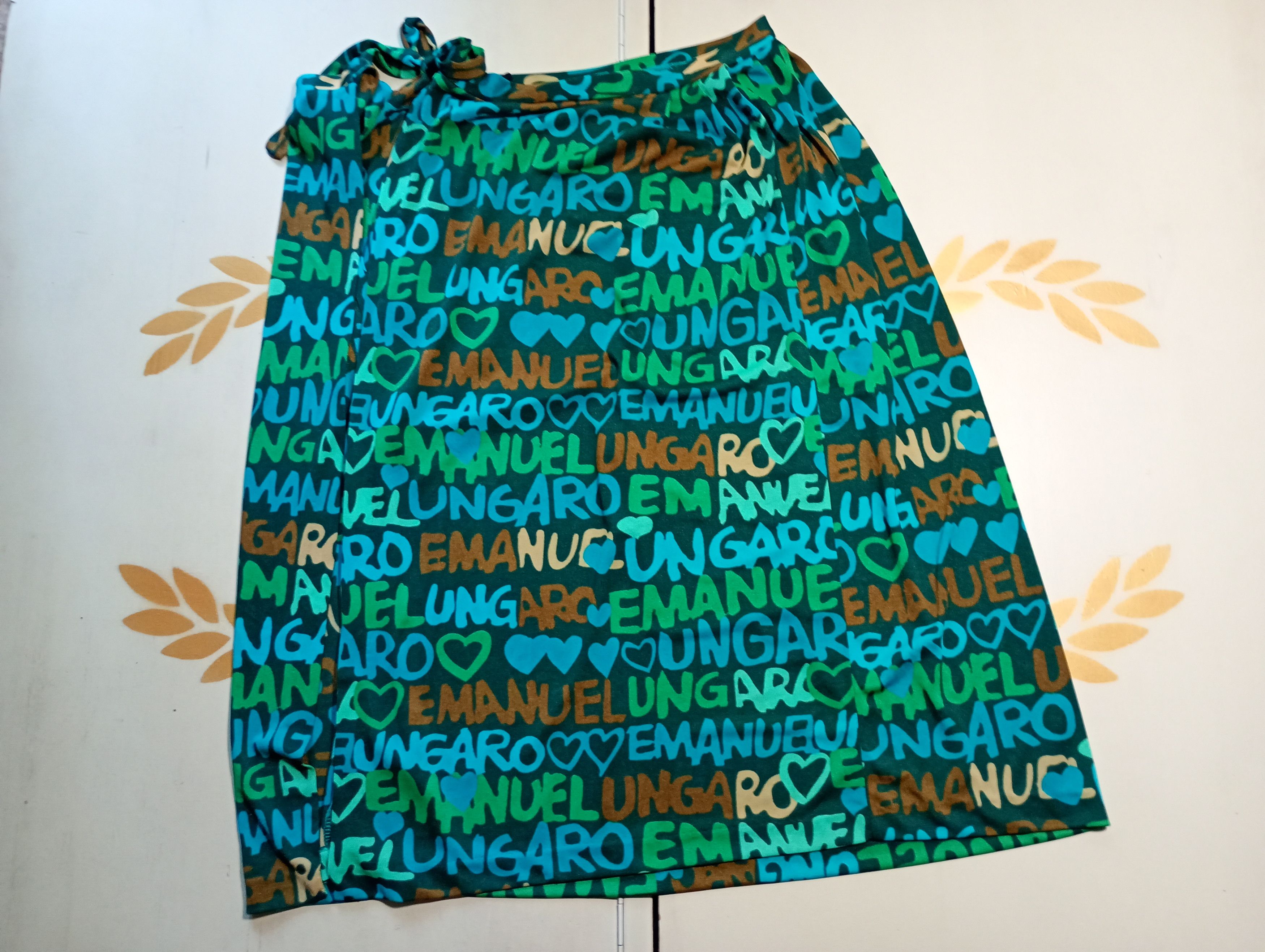 Emanuel Ungaro Emanuel Ungaro Pareo Monogram Skirt Vintage Size 30" / US 8 / IT 44 - 2 Thumbnail
