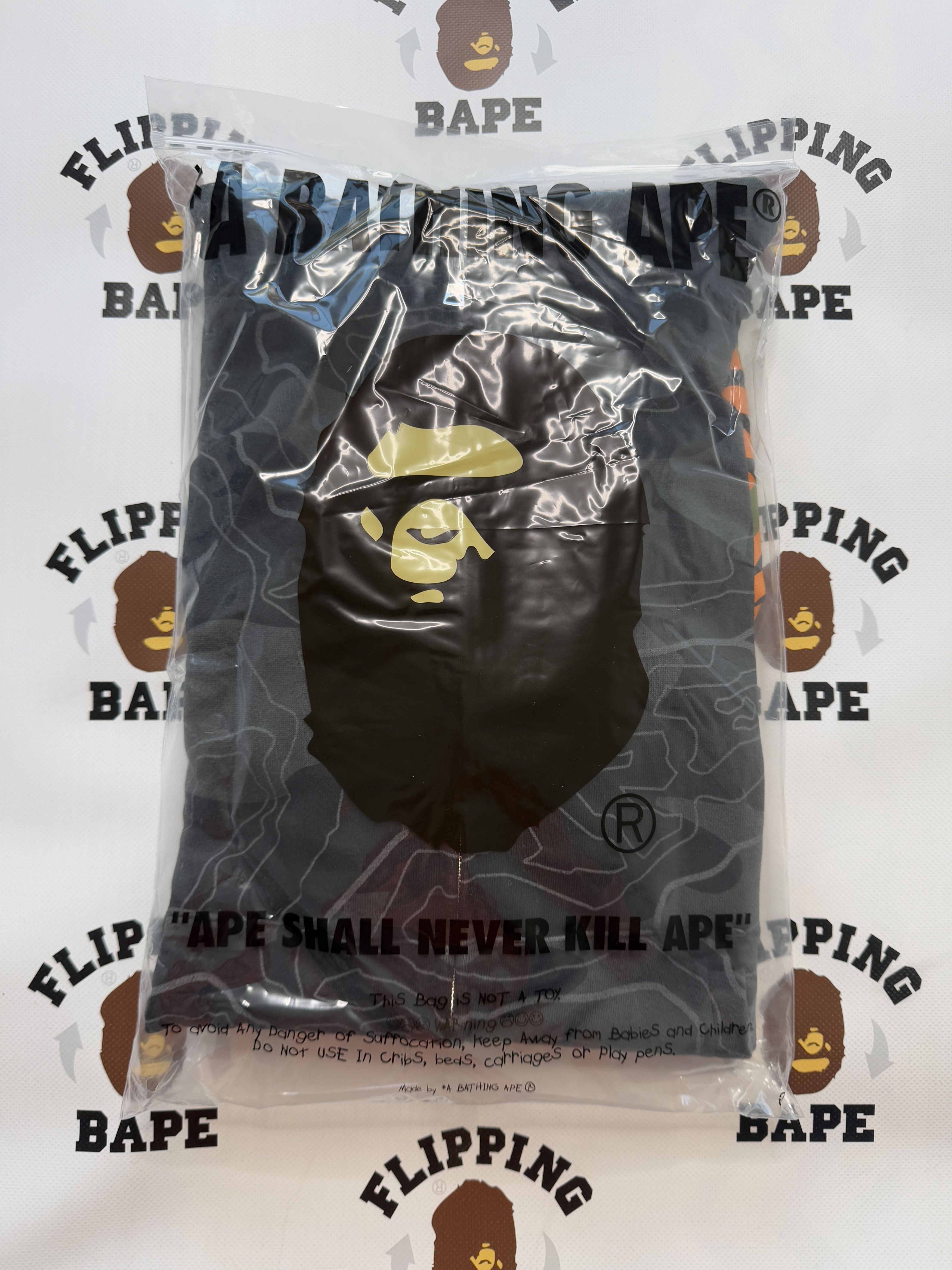 Bape BAPE LAYERED LINE CAMO SHARK FULL ZIP HOODIE Size US XXL / EU 58 / 5 - 20 Thumbnail