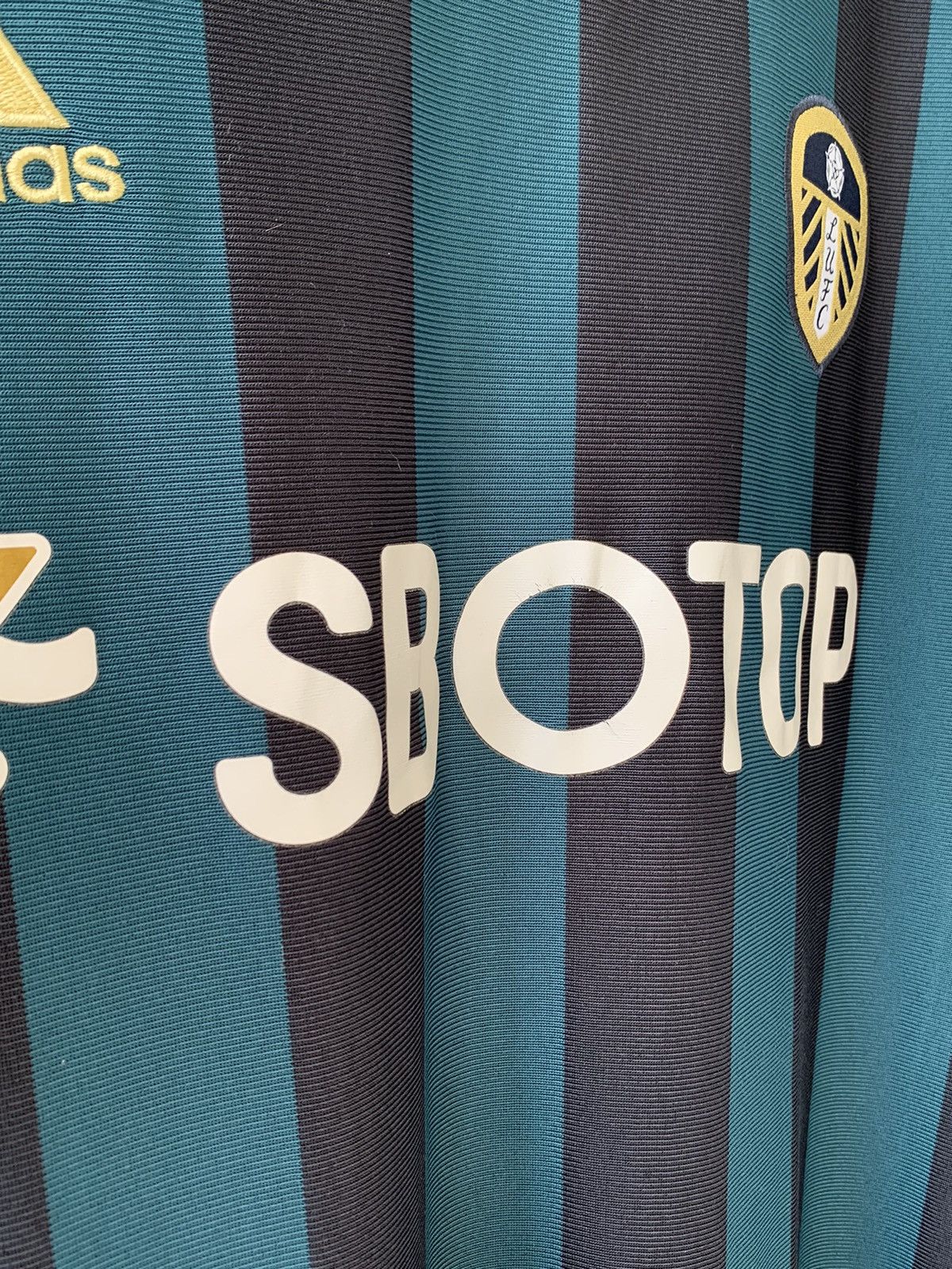 Adidas ADIDAS LUFC SBOTOP AEROREADY PREMIER LEAGUE JERSEY TEE Size US XL / EU 56 / 4 - 6 Thumbnail