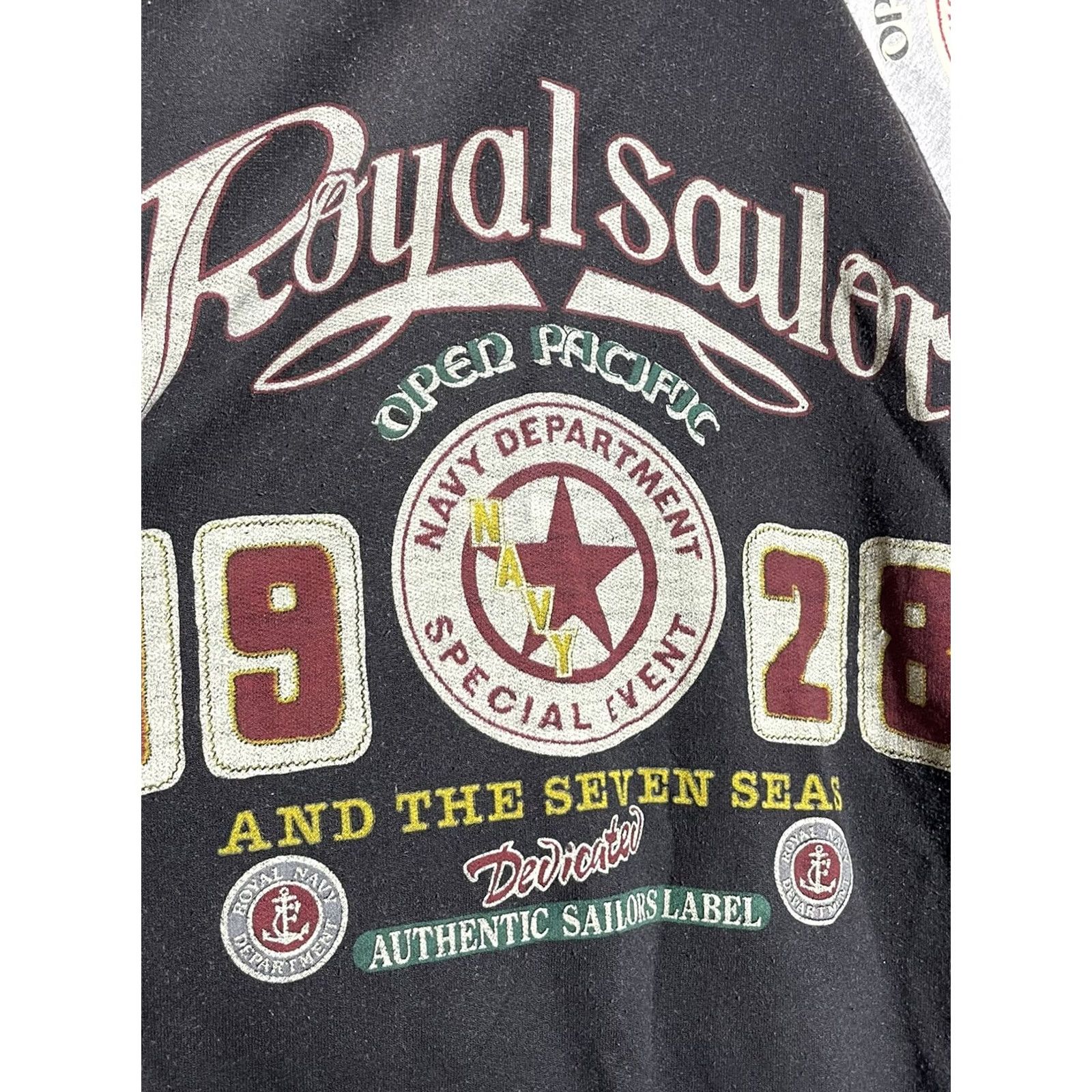 Vintage VINTAGE The Royal Soulor Y2k Streetwear Hype Sweatshirt Shirt Mens L Blue Logo 90s Oversized Vintage Swoosh Nike Oakley USA Carhartt True Religion Size US L / EU 52-54 / 3 - 5 Thumbnail