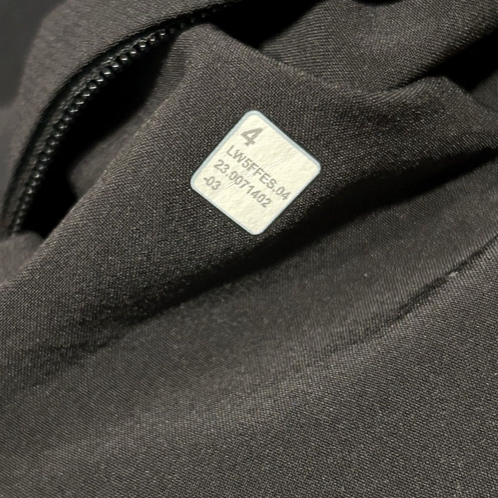 Lululemon Lululemon License to Train High-Rise Pant Women’s 4 Jogger Black 28 Inseam Zip Pocket Pockets 25-27 Waist Activewear Athleisure Womens Size 27" / US 4 / IT 40 - 6 Thumbnail