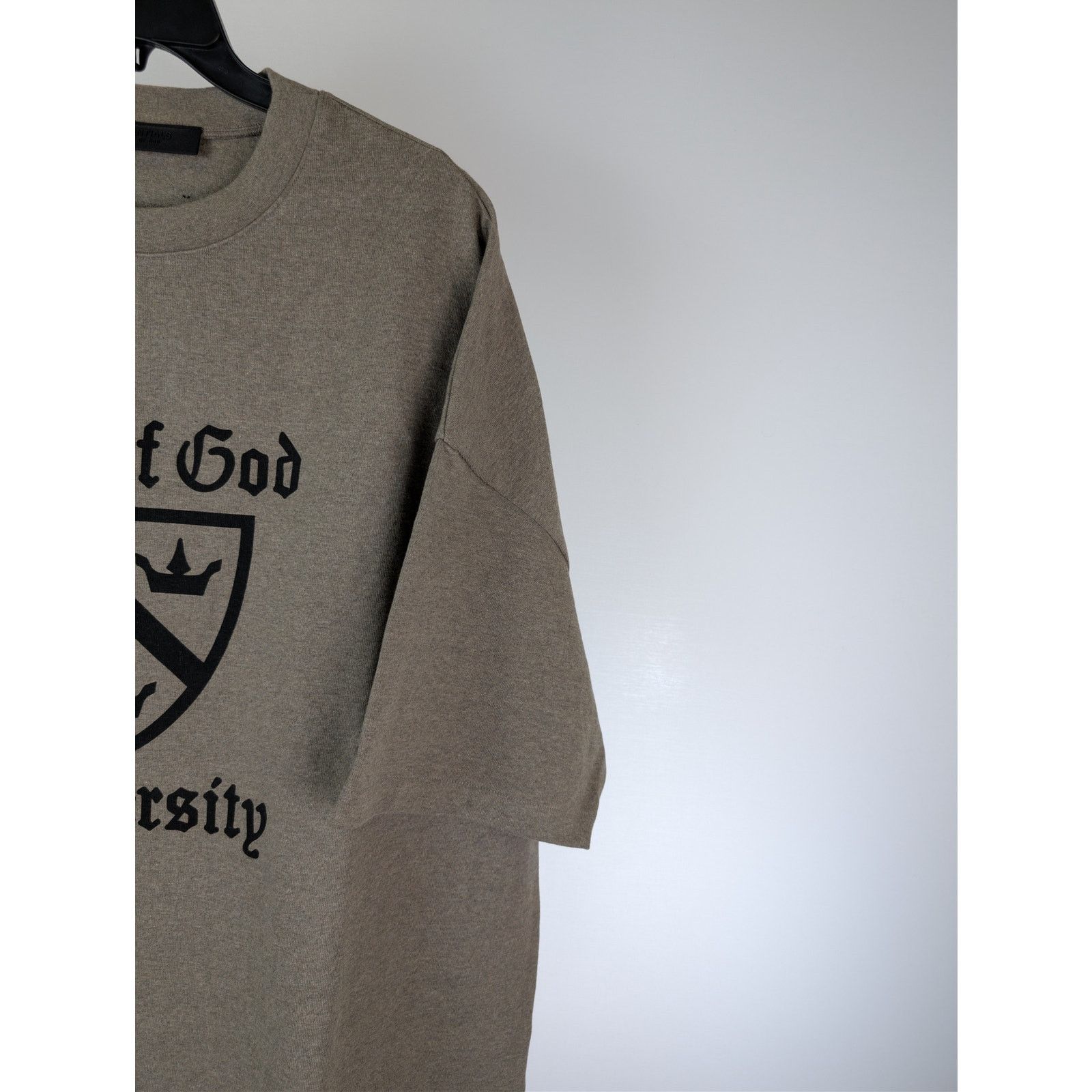 Fear of God o1rshd1 Essentials University T-shirt in Heather Grey Size US XL / EU 56 / 4 - 5 Thumbnail
