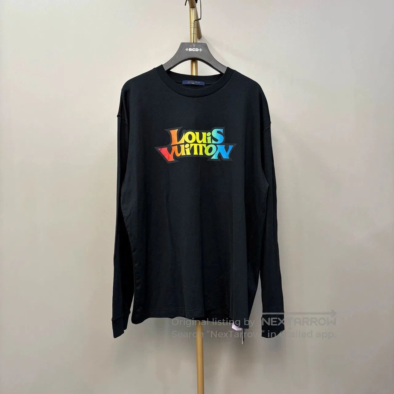 Louis Vuitton louis vuitton rainbow logo long sleeve t. Size US XXL / EU 58 / 5 - 1 Thumbnail