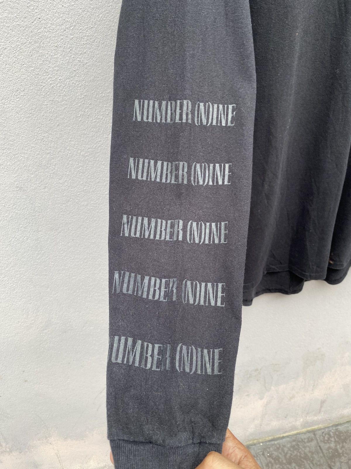 Number (N)ine Number (N)ine Distressed Longsleeve Tshirt Size US S / EU 44-46 / 1 - 3 Thumbnail